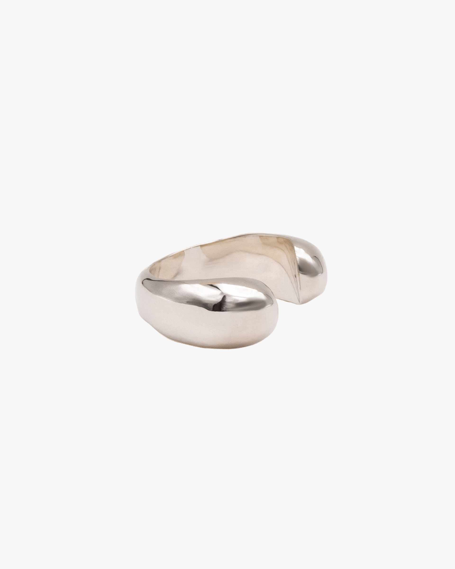 MARE RING made by Carolina De Barros