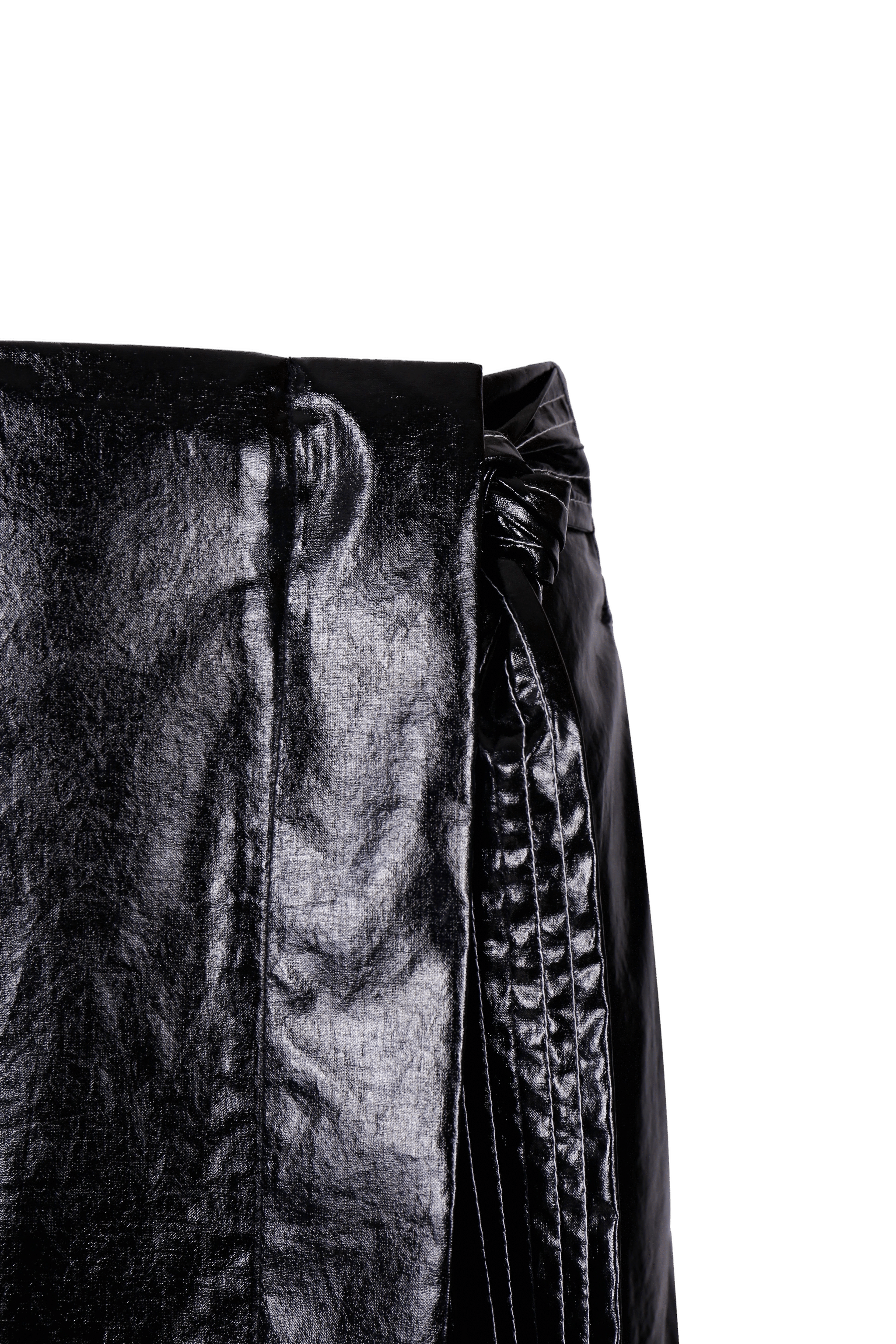 BLACK GLOSSY COTTON-COATED WRAP SKIRT made by YIBRI