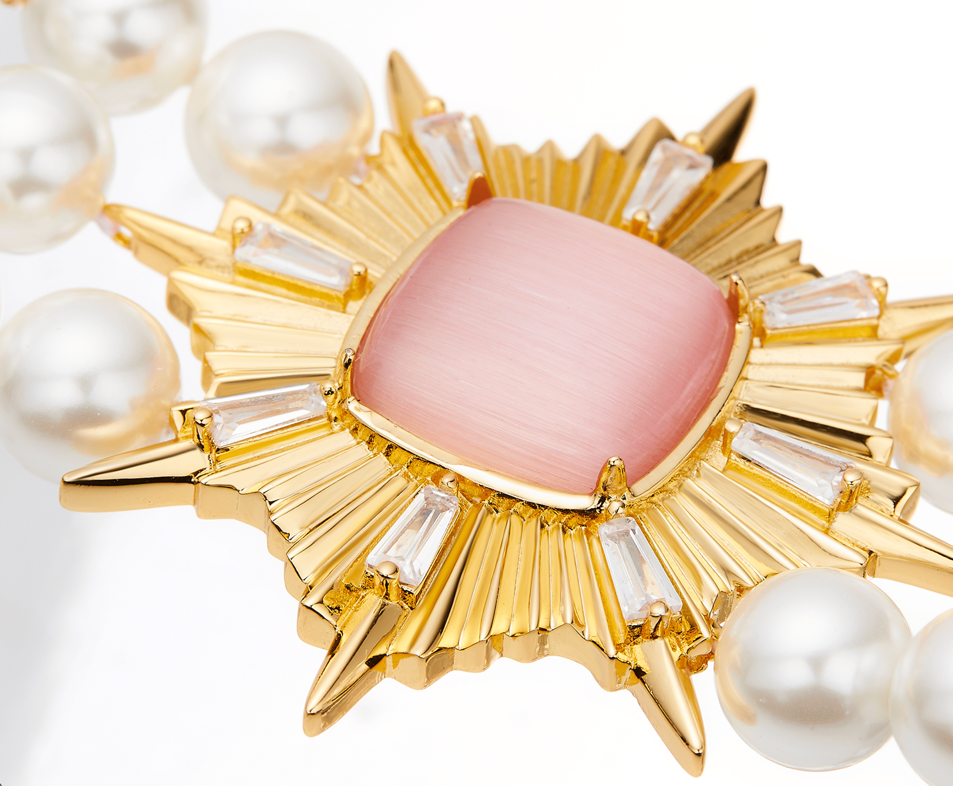 Felicty Pearl Bracelet in White made by Nana Jacqueline