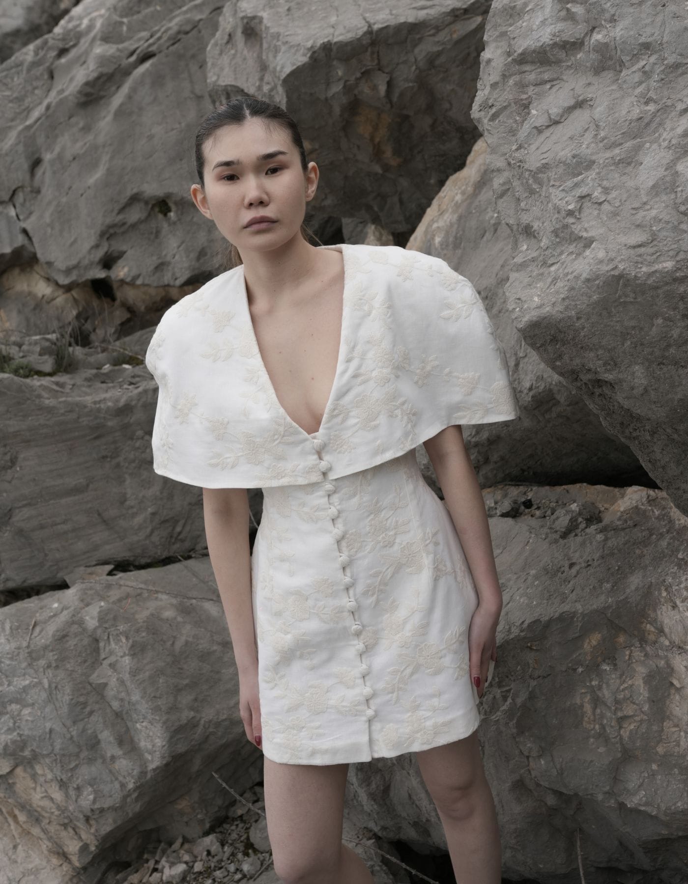 RETE White Linen Dress With Floral Embroidery made by MAET