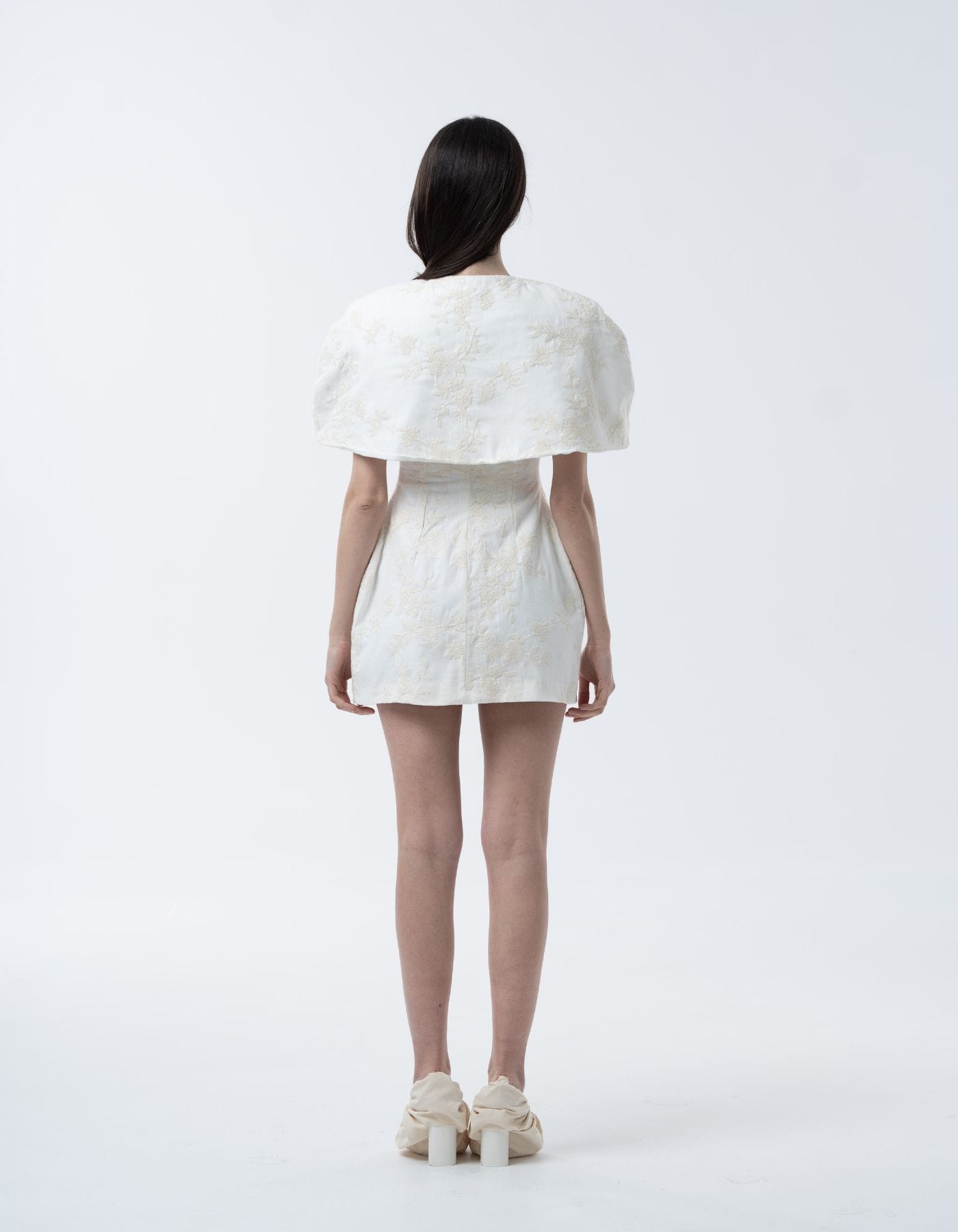 RETE White Linen Dress With Floral Embroidery made by MAET
