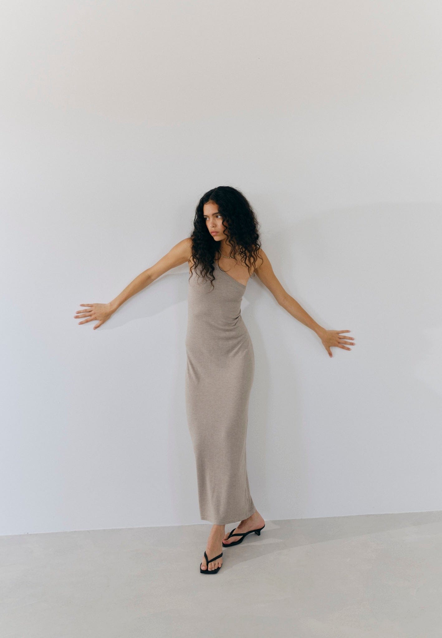 Richard Dress - Ligth Earth made by HERSKIND