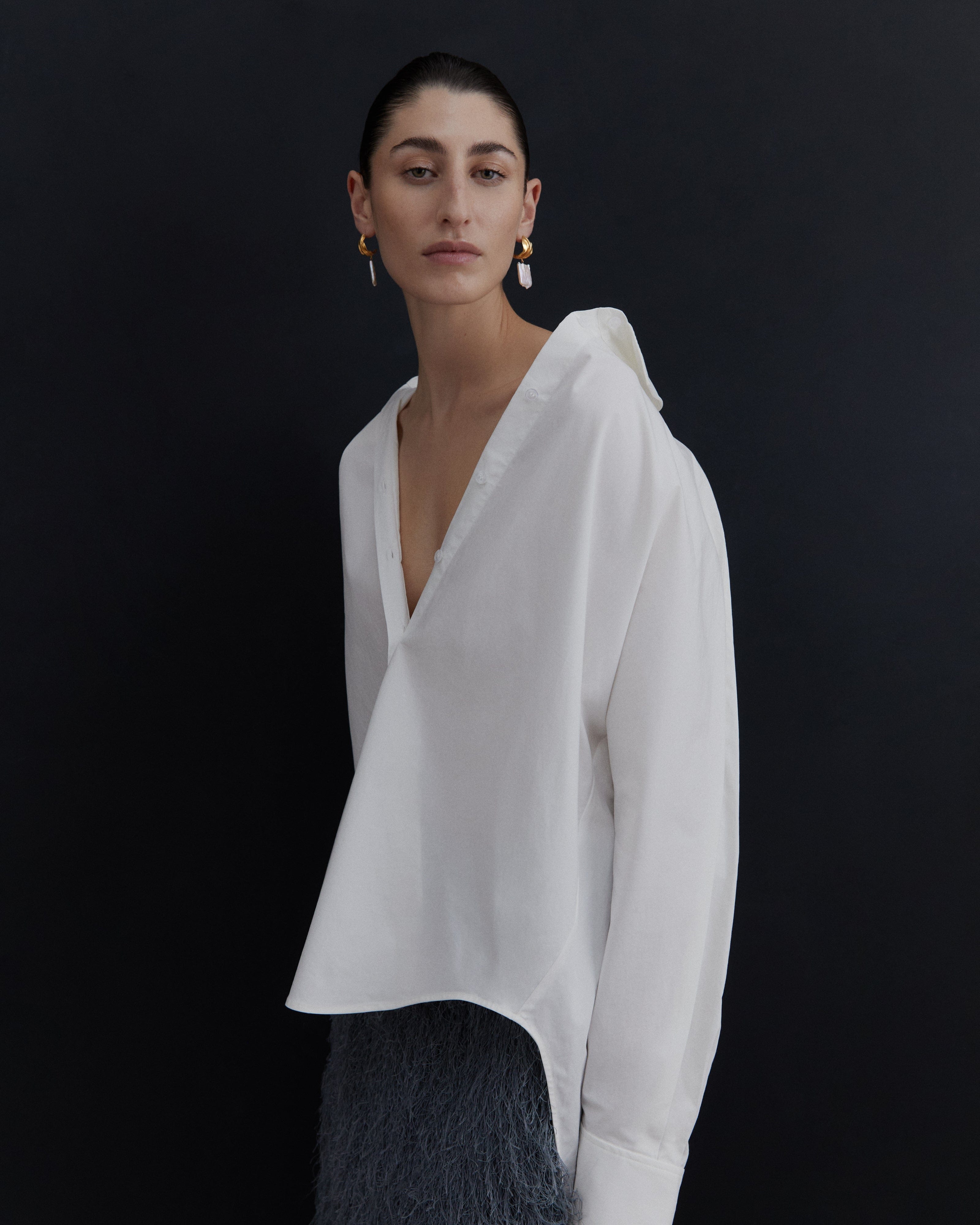 DOBRA EARRINGS GOLD made by Carolina De Barros