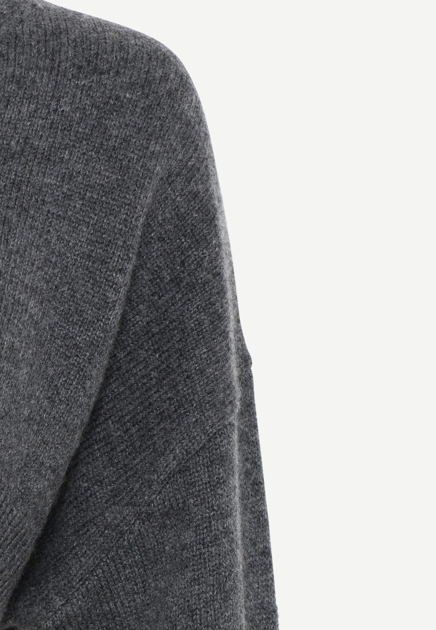 Bloch Knit - Grey melange in Grey made by HERSKIND