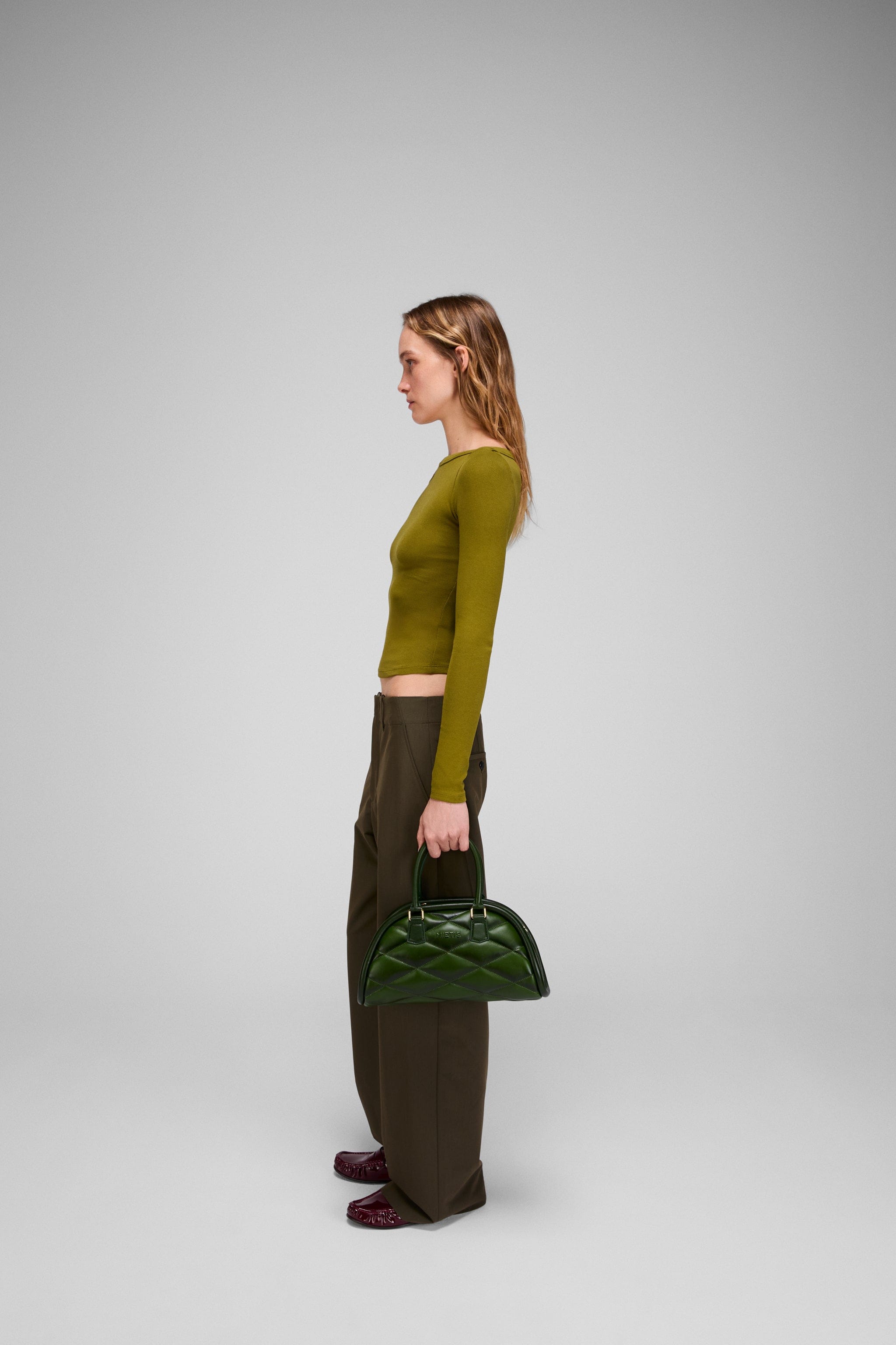 Pluto Khaki Green Fumeé made by Mietis