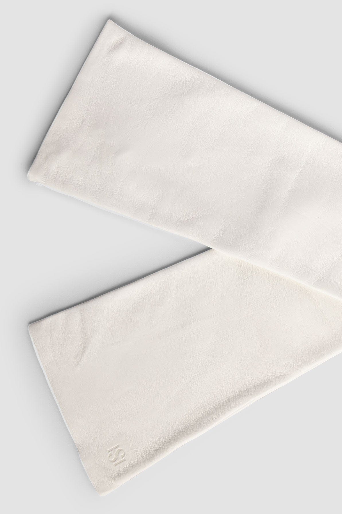 Essentials Extra Long White made by Handsome Stockholm