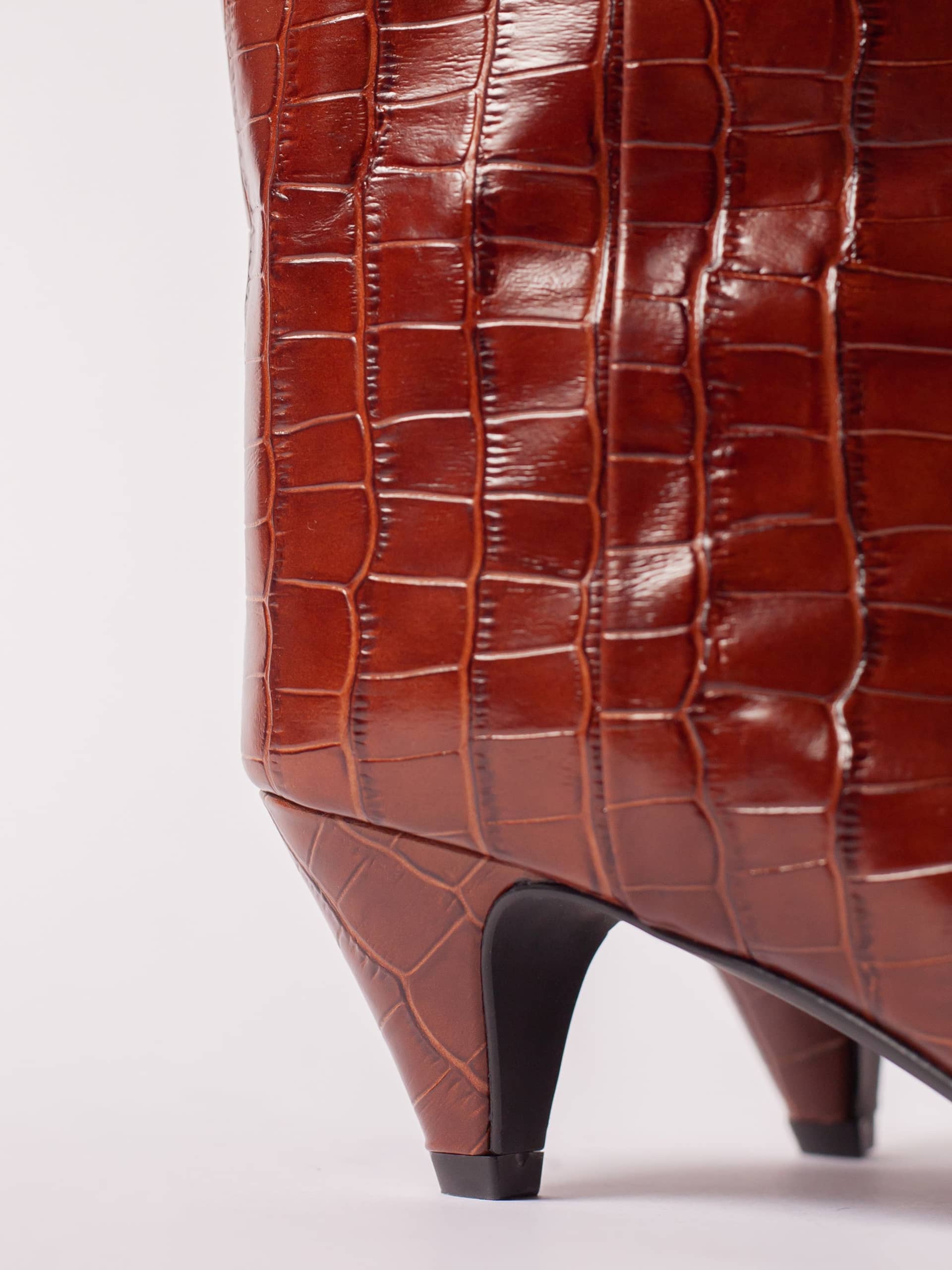 THE VANESSA TALL UMBER CROC made by Blankens