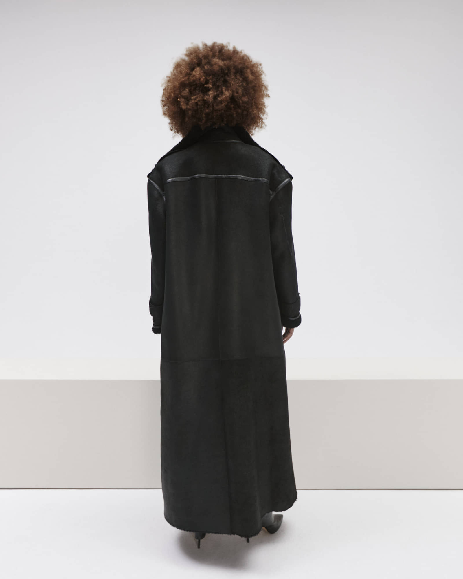 Double Breasted Lamb Leather Coat In Black made by YAVORSKA