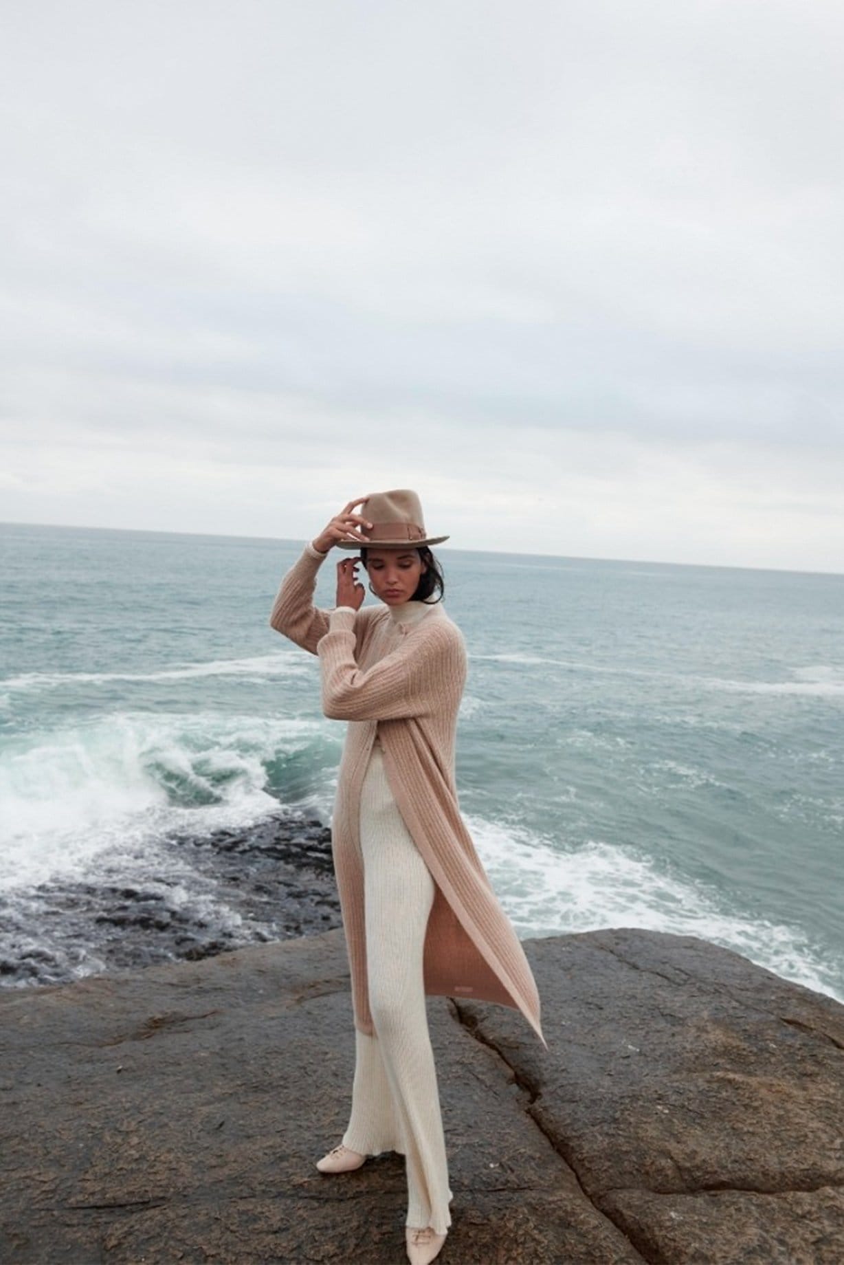 CHIA cardigan in Brown made by AYNI