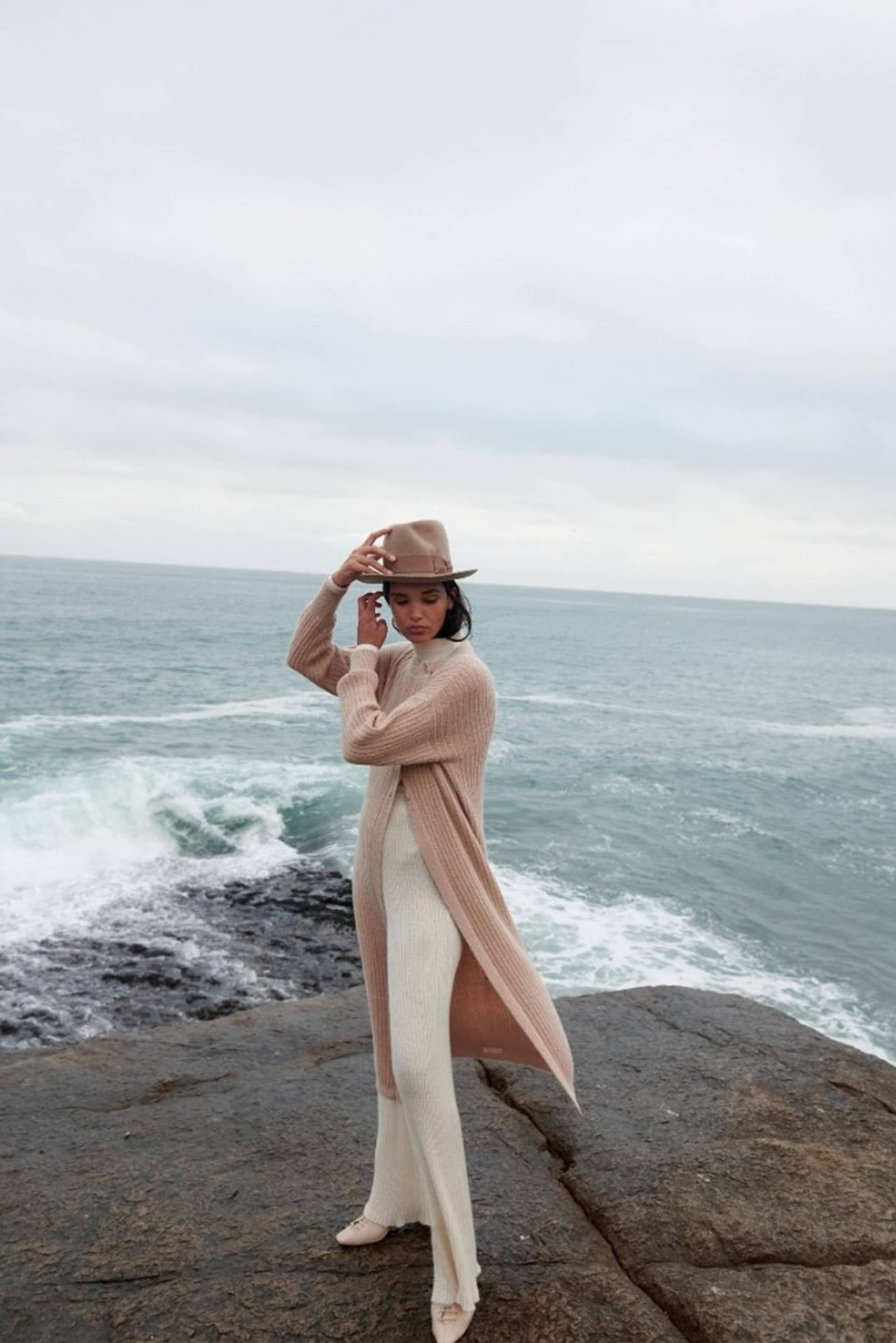 CHIA cardigan in Brown made by AYNI