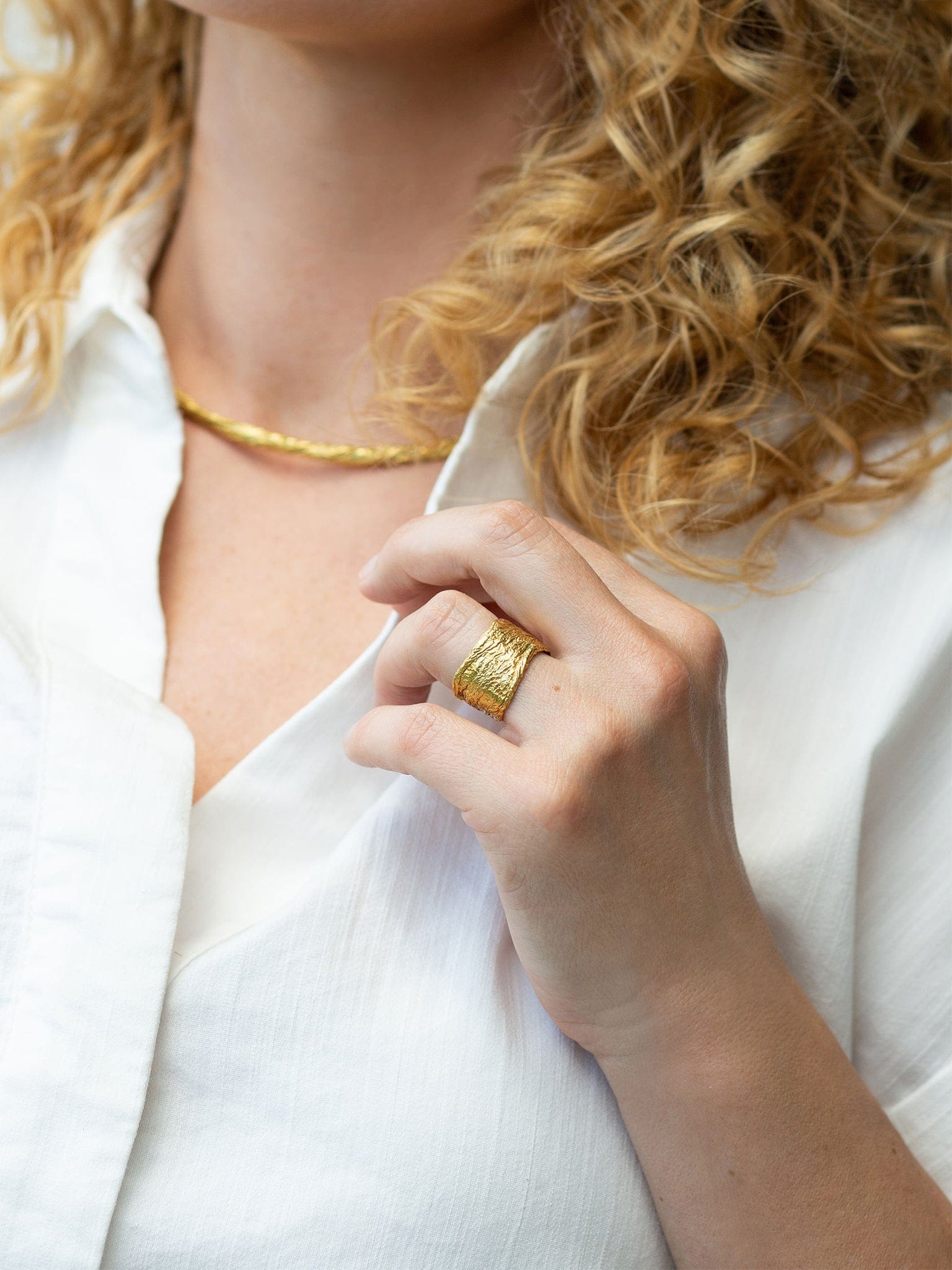 Archaic Ring Gold in Gold made by Eva Remenyi