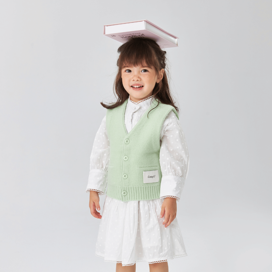 Merino V-Neck Knit Vest | Mint Leaf made by CozyU