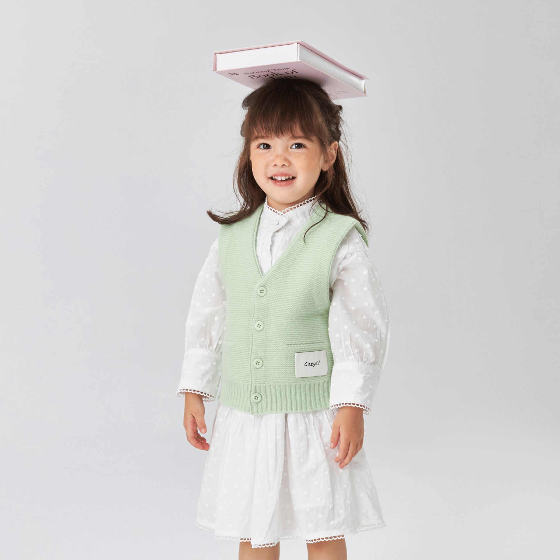 Merino V-Neck Knit Vest | Mint Leaf made by CozyU