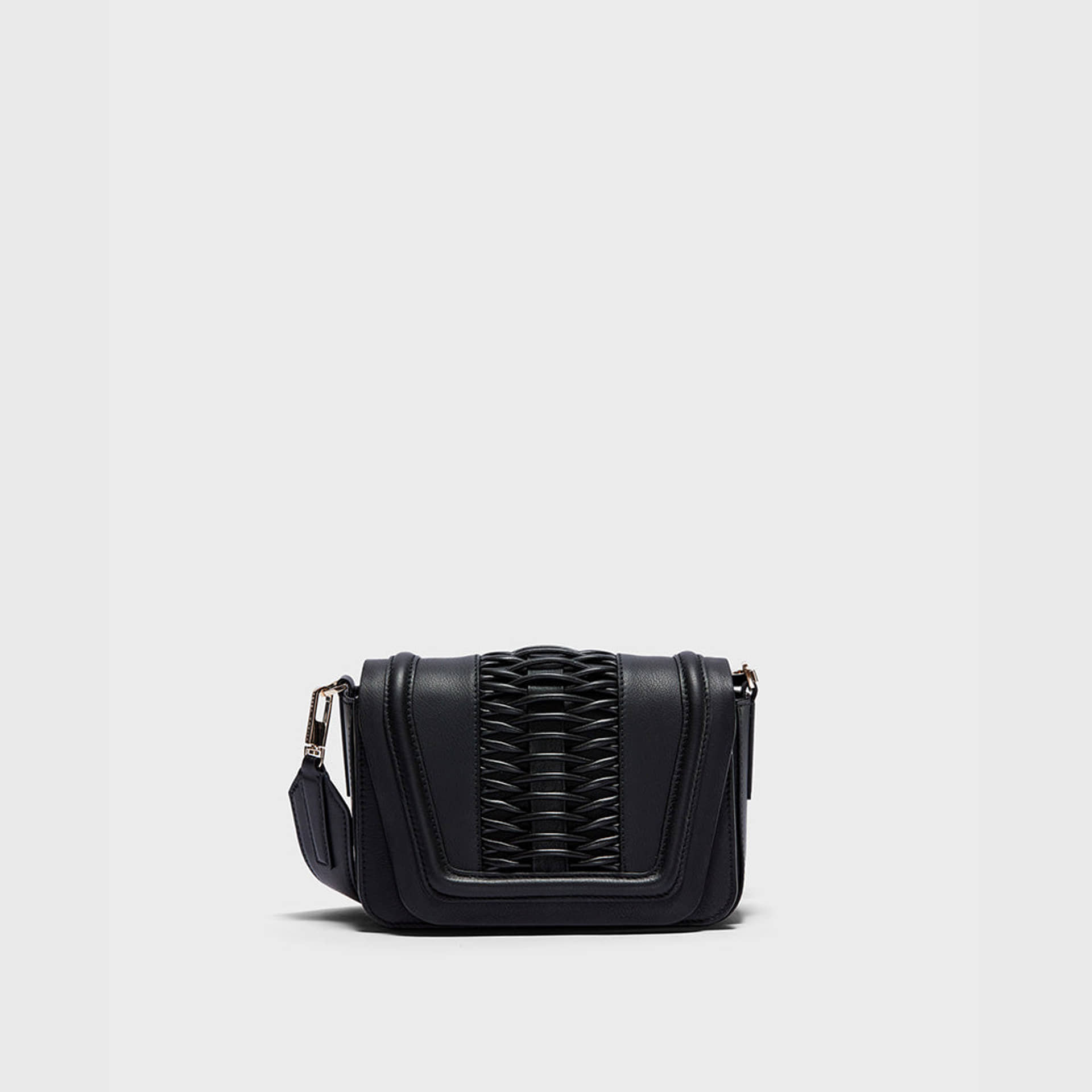 Mini Eugenia braided black crossbody made by Yliana Yepez