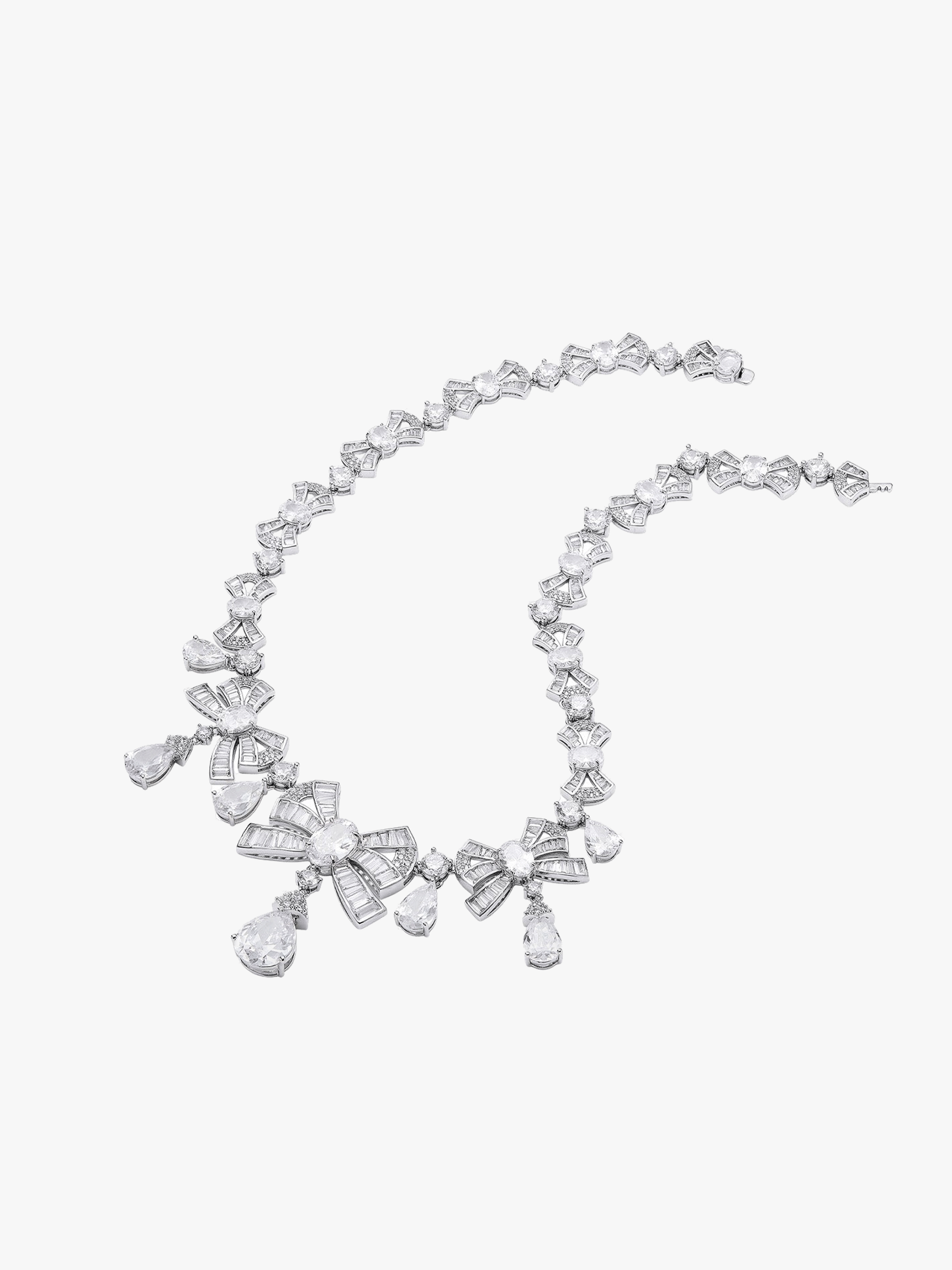 Evelyn Necklace made by Nana Jacqueline