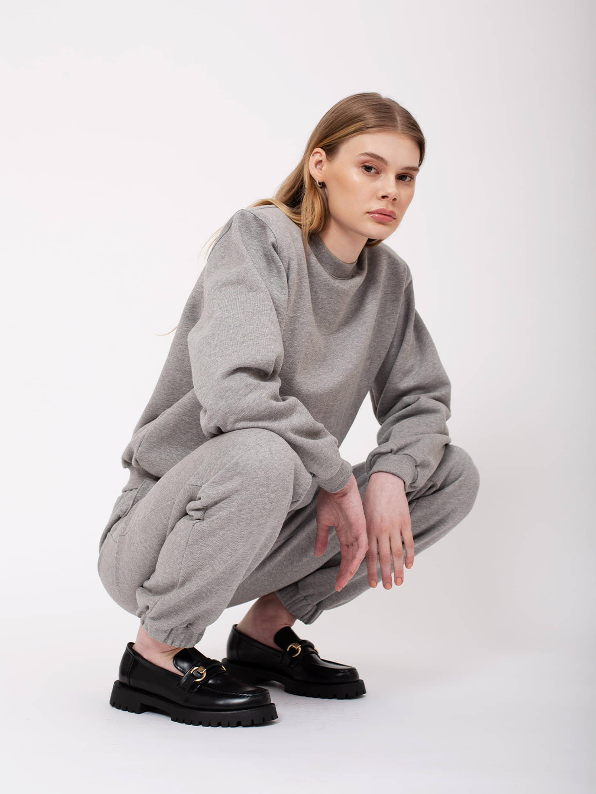 Jamie Sweatpants in Grey made by AÉRYNE