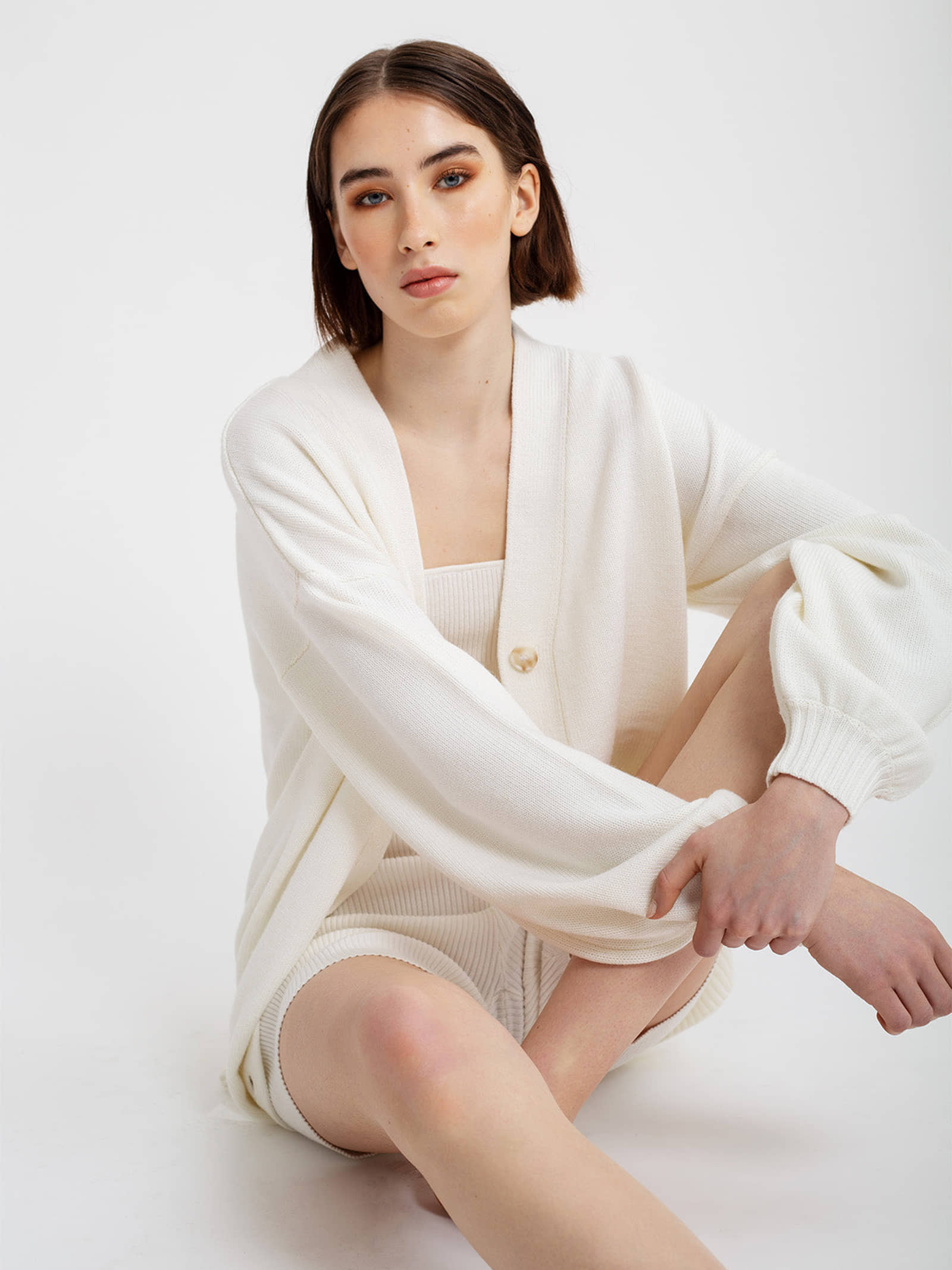 Leona Cardigan in White made by AÉRYNE