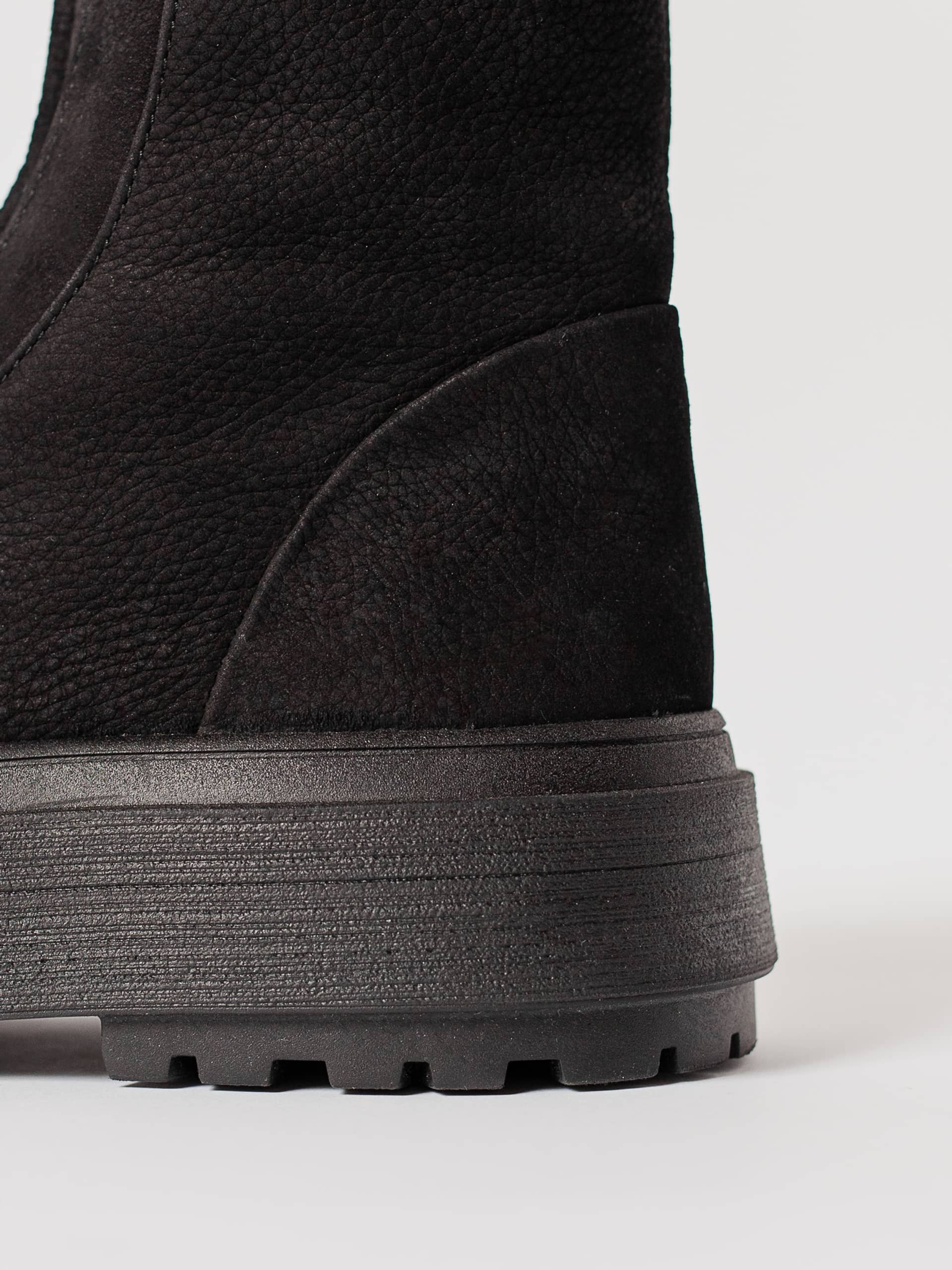 THE LARA ZIP made by Blankens