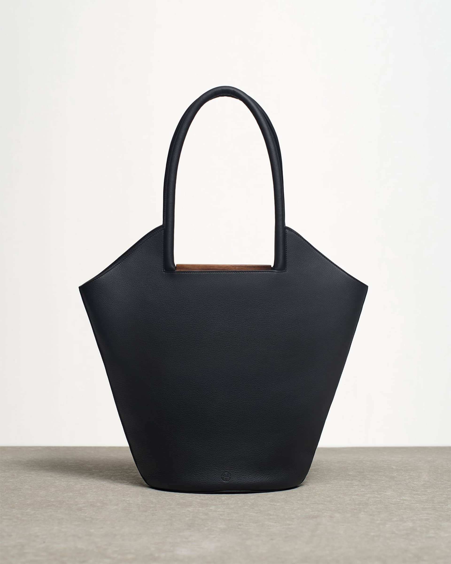 Garden Tote in Black made by mas