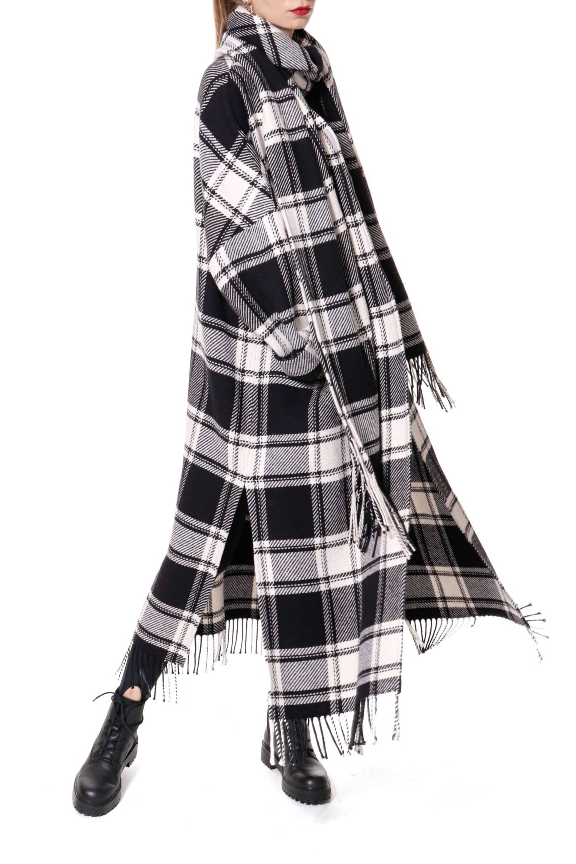 Coat Mischa Domino in Multi color made by HALEWSKI