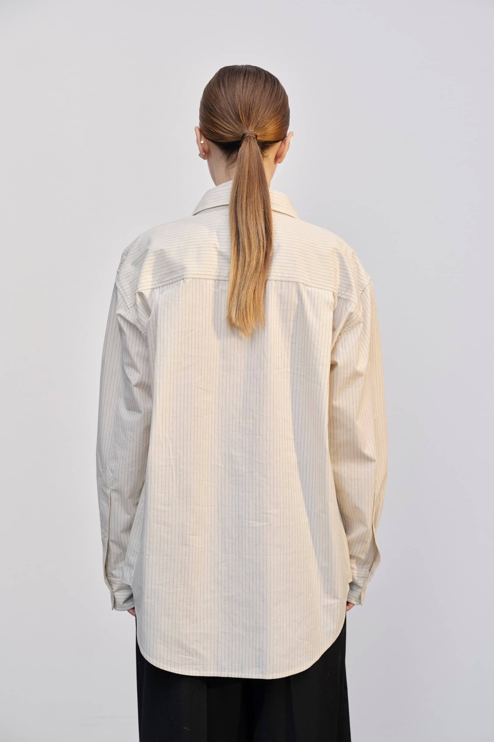 Björg Shirt - Pinstripe Off White made by HERSKIND