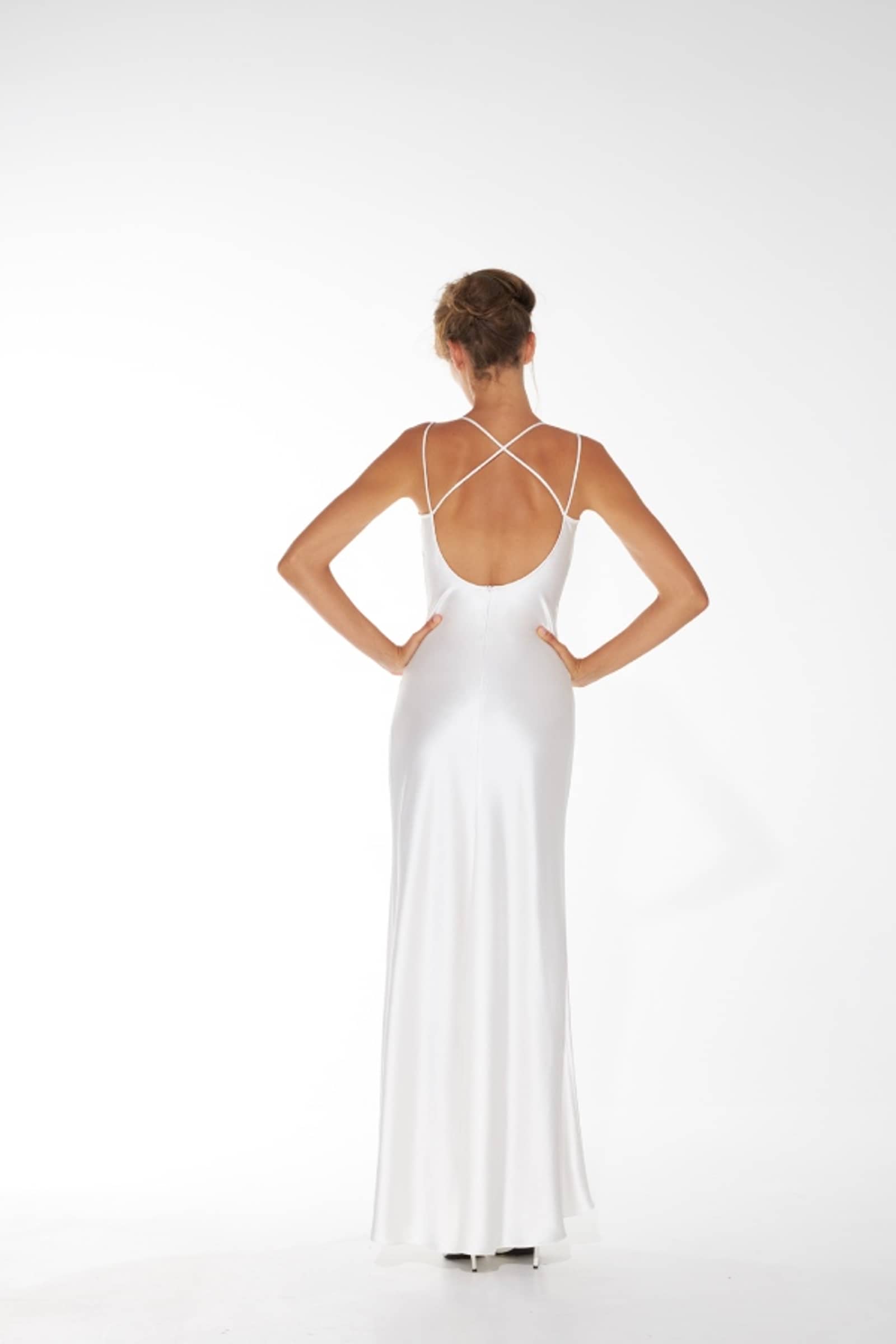 VENUS DRESS made by NUÉ