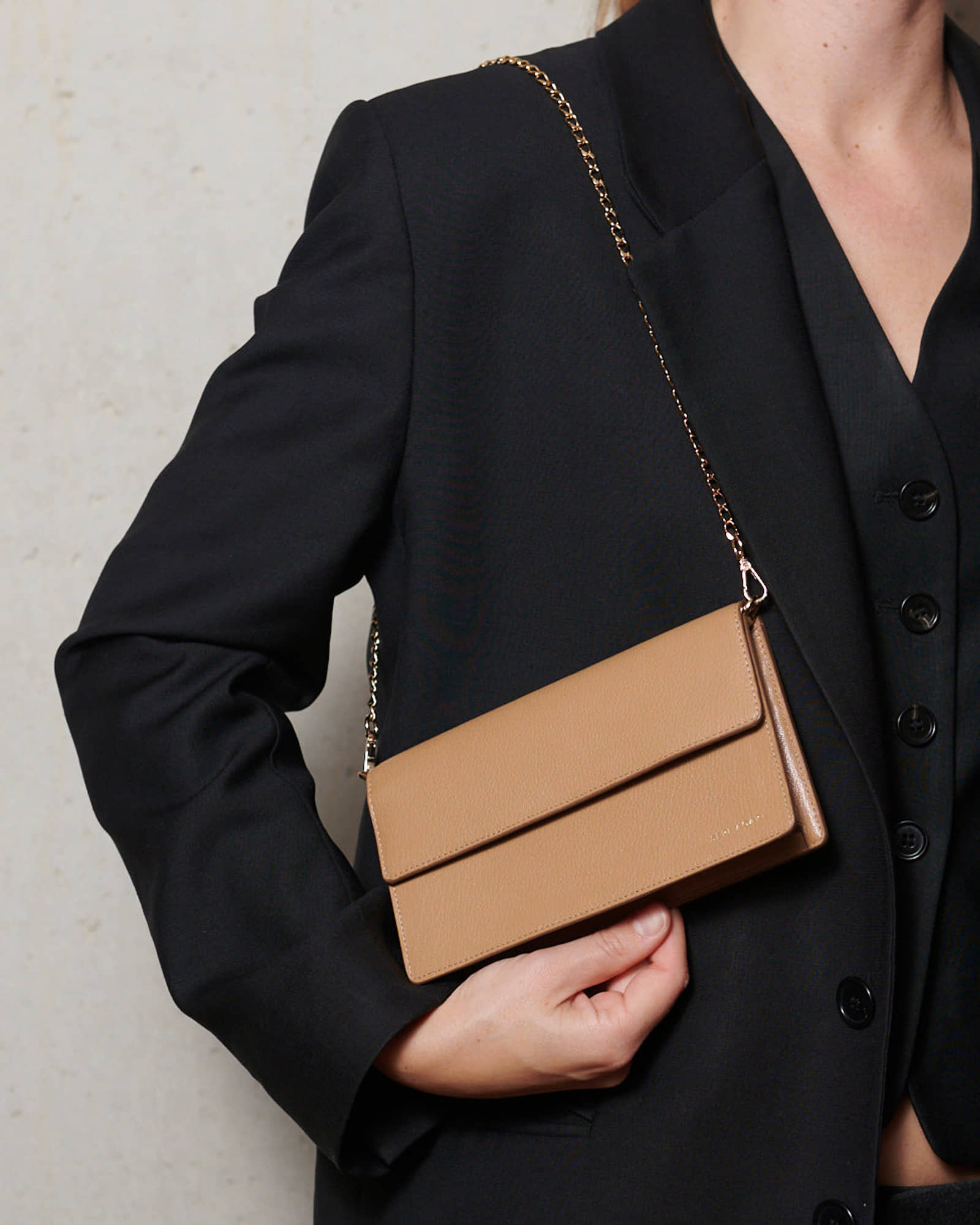 Harper in Beige made by Sepi Agari