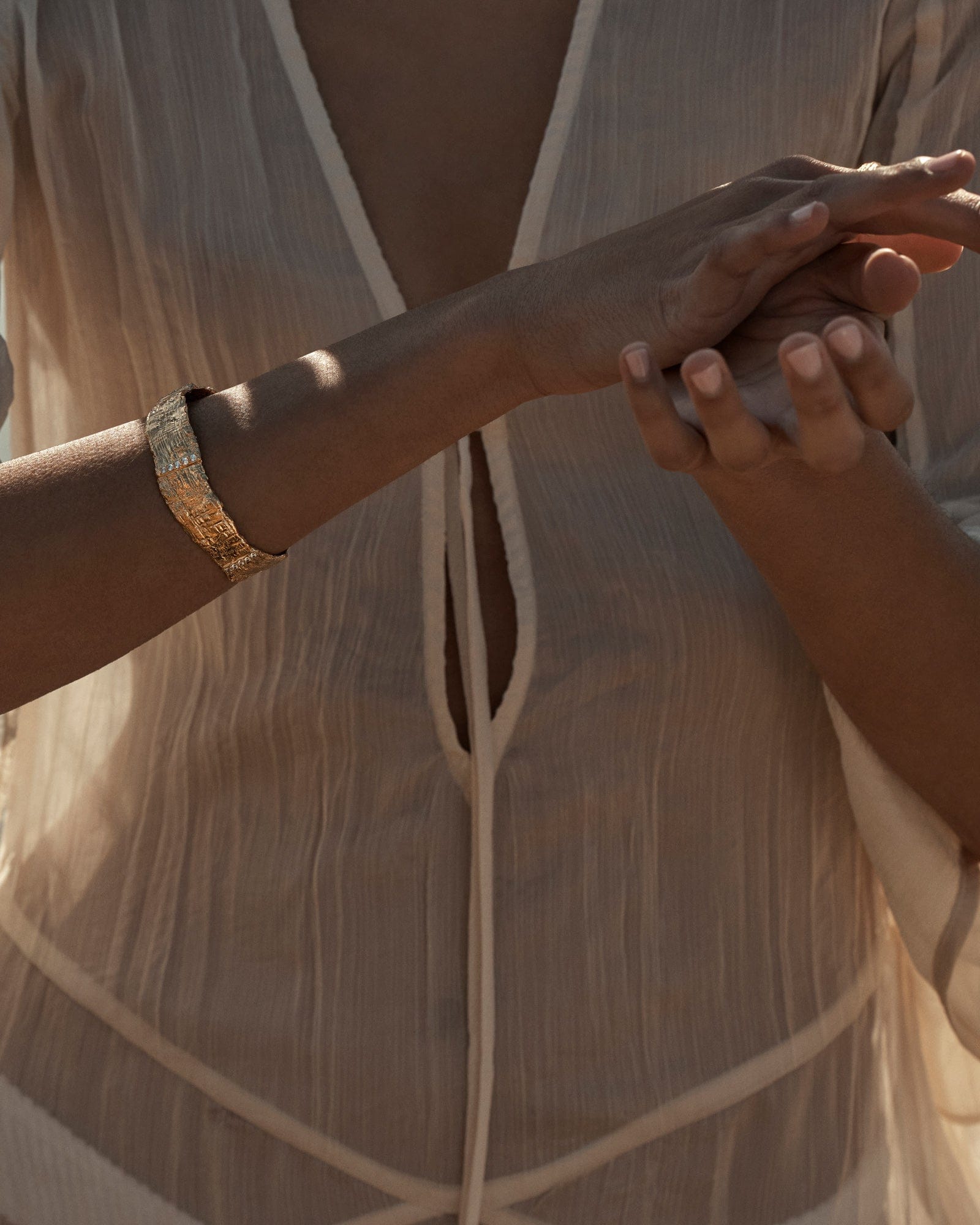 Azura Bracelet made by Amber Sceats