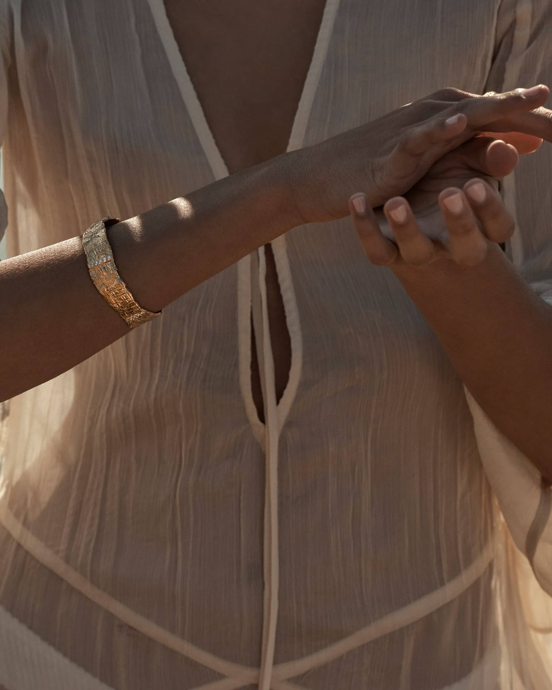 Azura Bracelet made by Amber Sceats