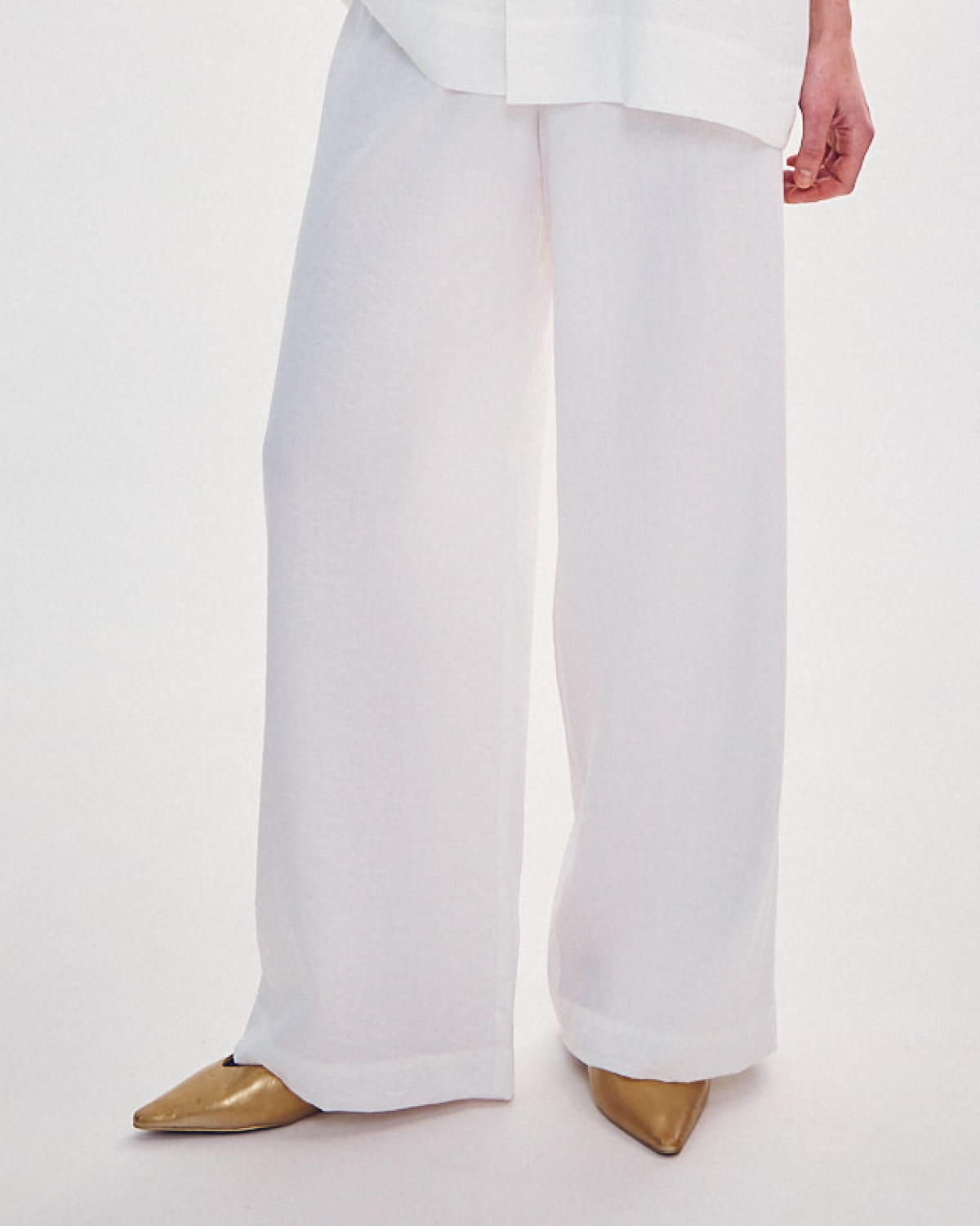 PANTS WITHOUT A BELT made by DELEGAN Clothes