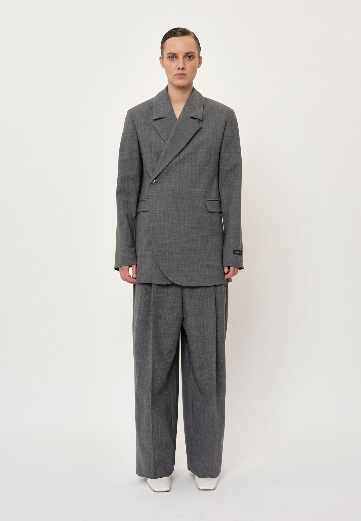 Lilith Blazer - Ligth Grey Pinstripe made by HERSKIND