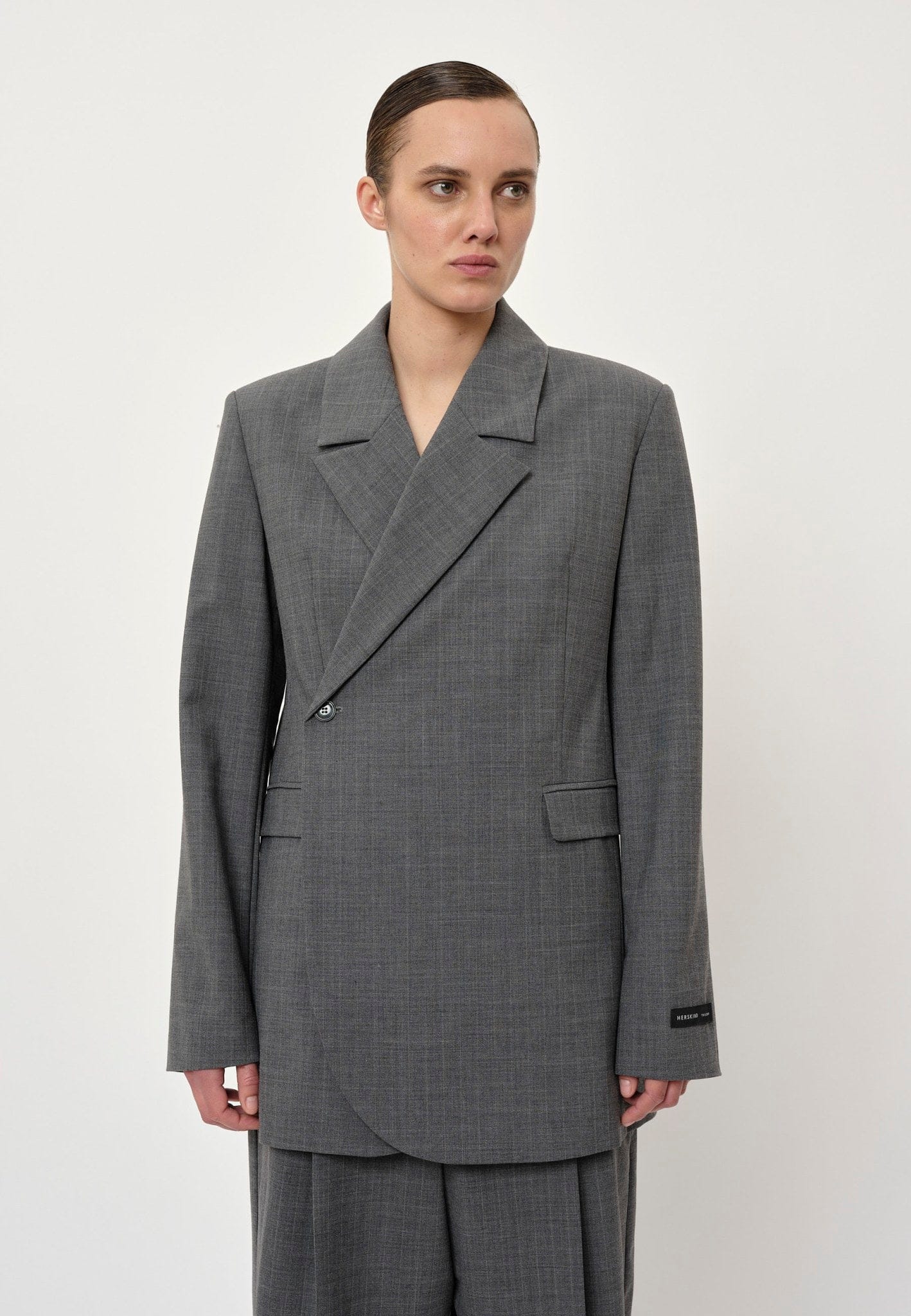 Lilith Blazer - Ligth Grey Pinstripe made by HERSKIND