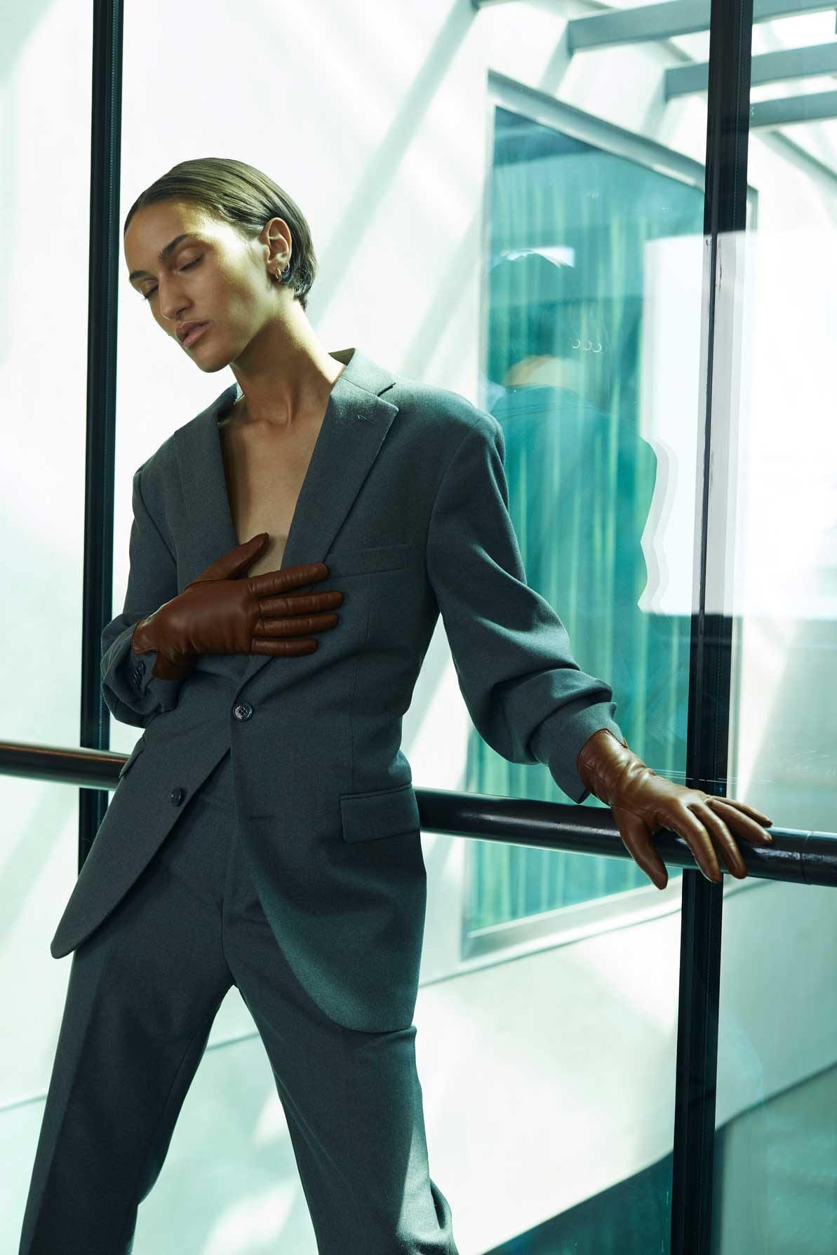 Essentials Saddle Brown made by Handsome Stockholm