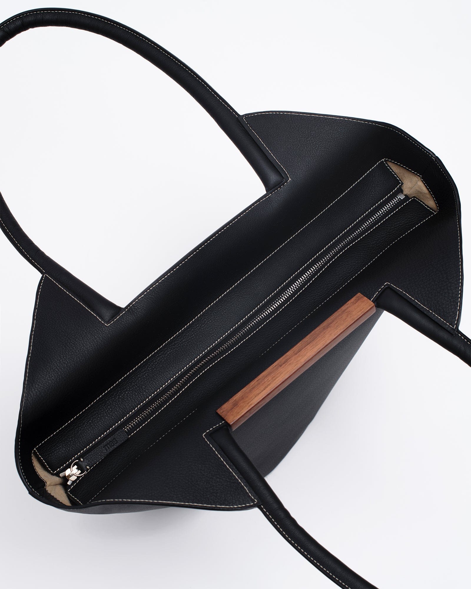 Garden Tote in Black made by mas