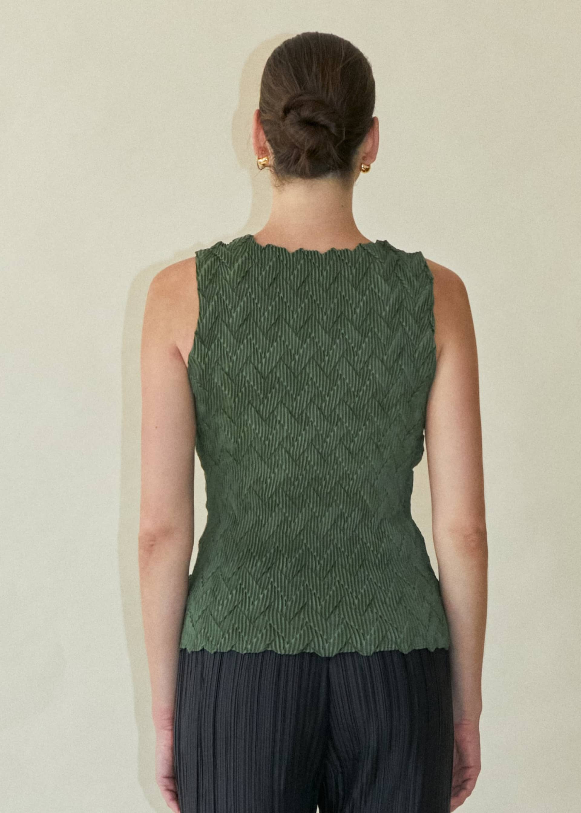 Hand Pleated Basket Top - Olive made by CAHAYA STUDIOS