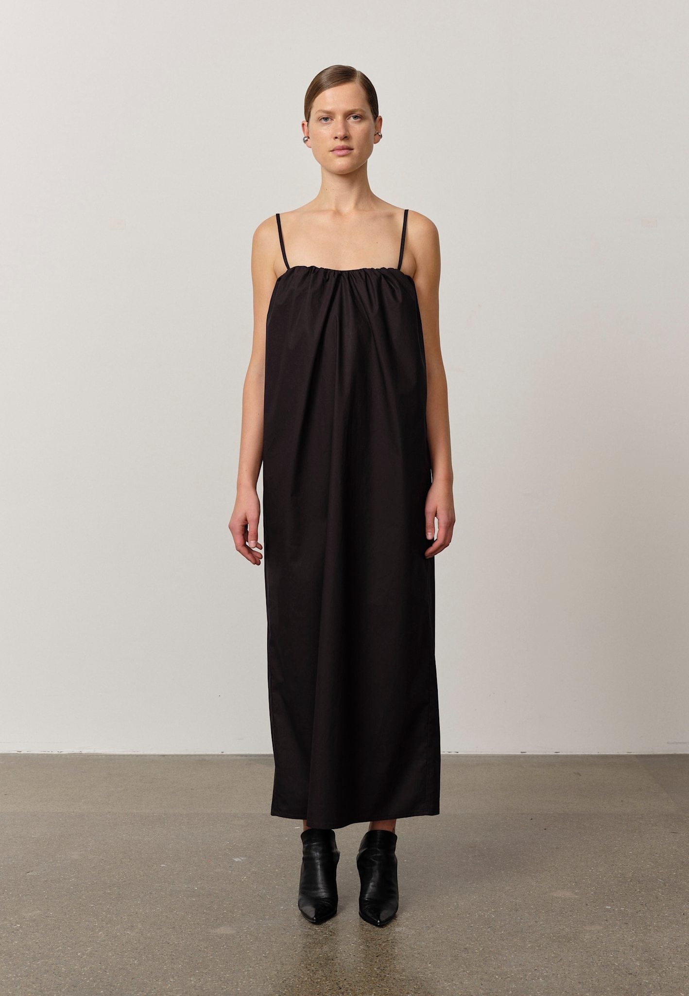 Colette Dress - Navy made by HERSKIND