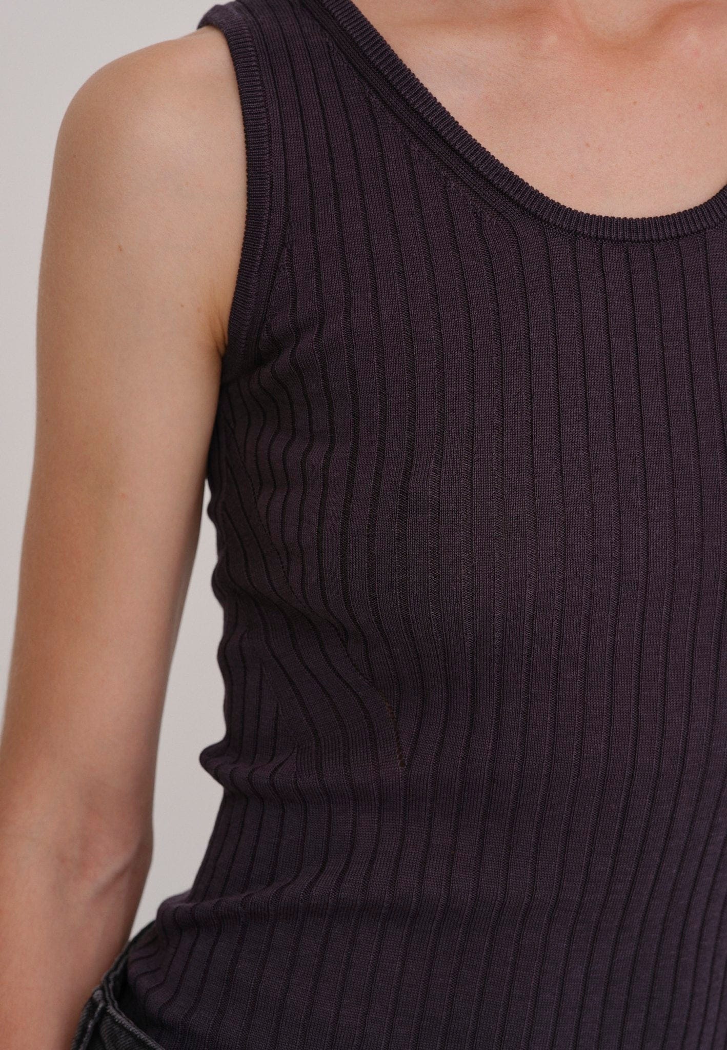 Tripa Knit top - Ebony made by HERSKIND