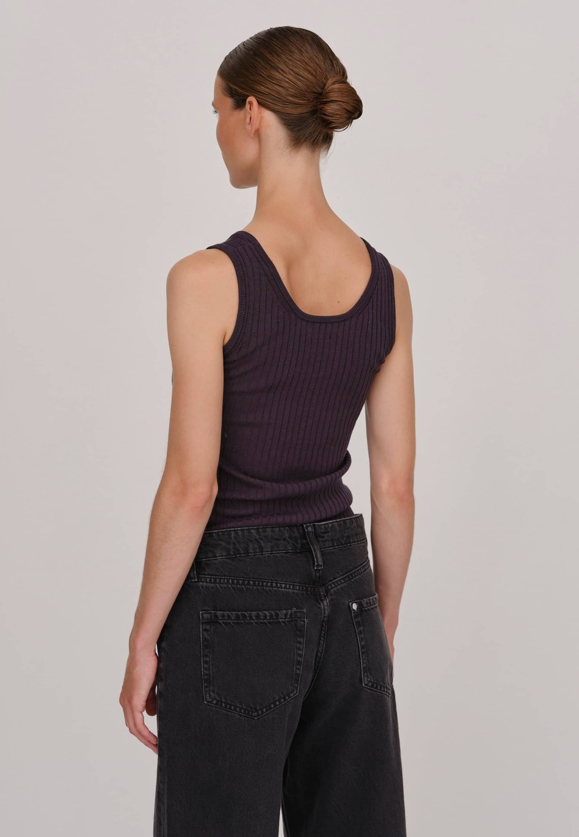 Tripa Knit top - Ebony made by HERSKIND