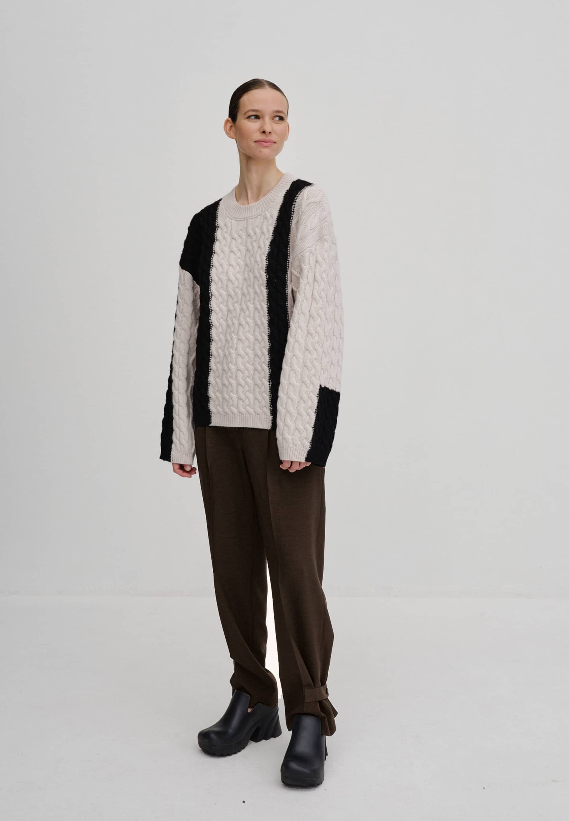 Logan Pants - Dark Chocolate in Brown made by HERSKIND