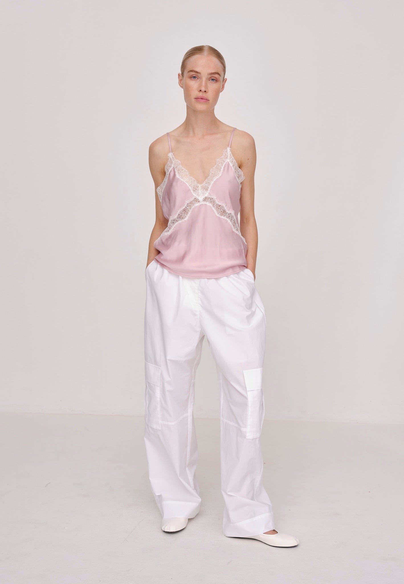 Hega Pants - White made by HERSKIND