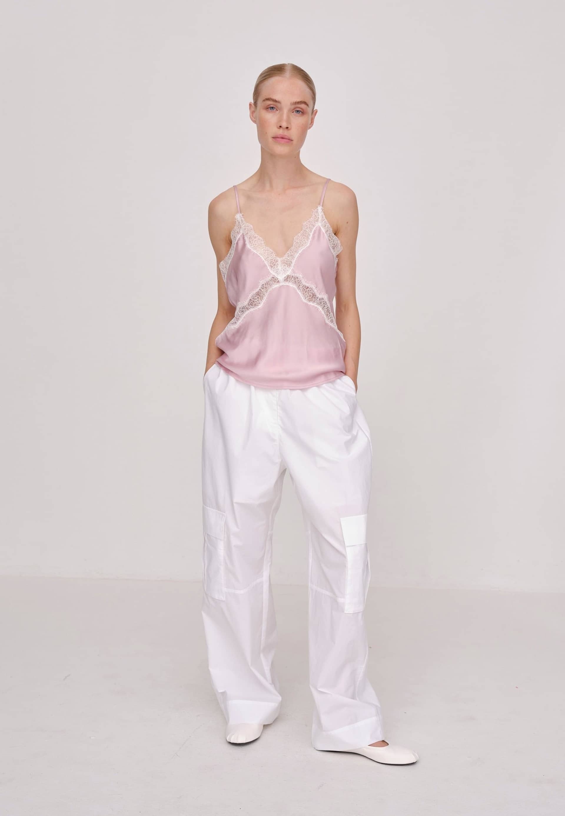 Hega Pants - White made by HERSKIND