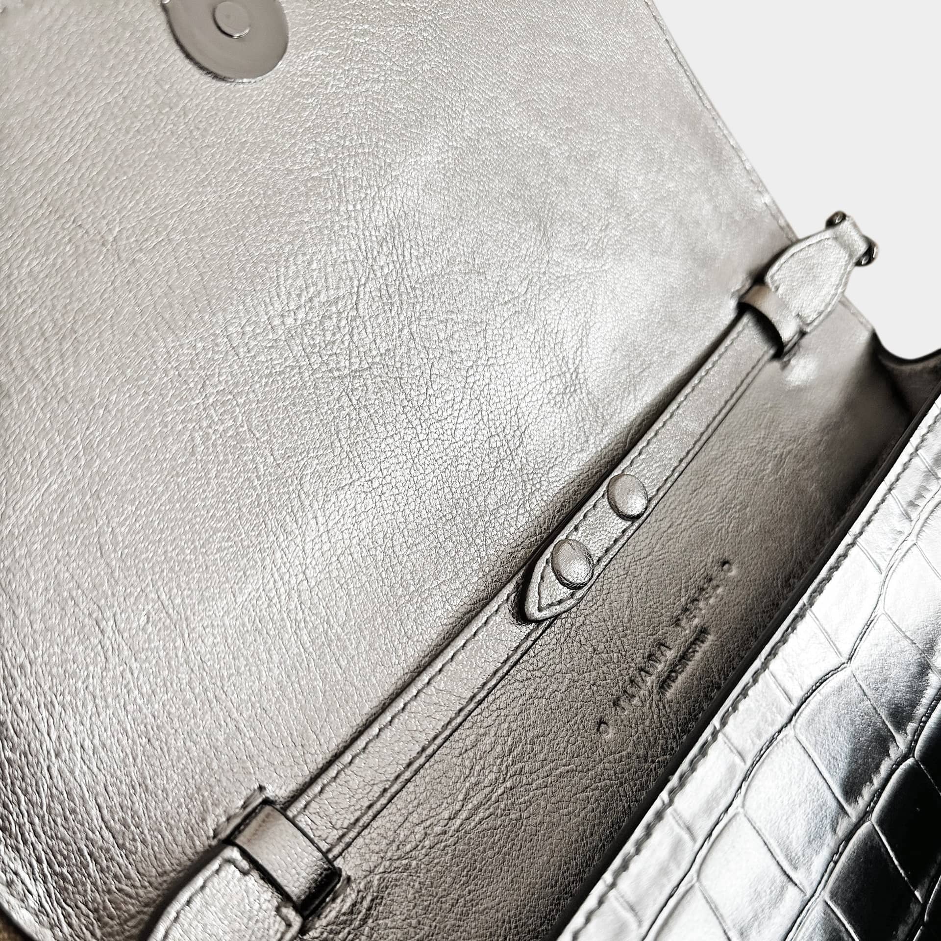 Cali embossed croc clutch silver made by Yliana Yepez