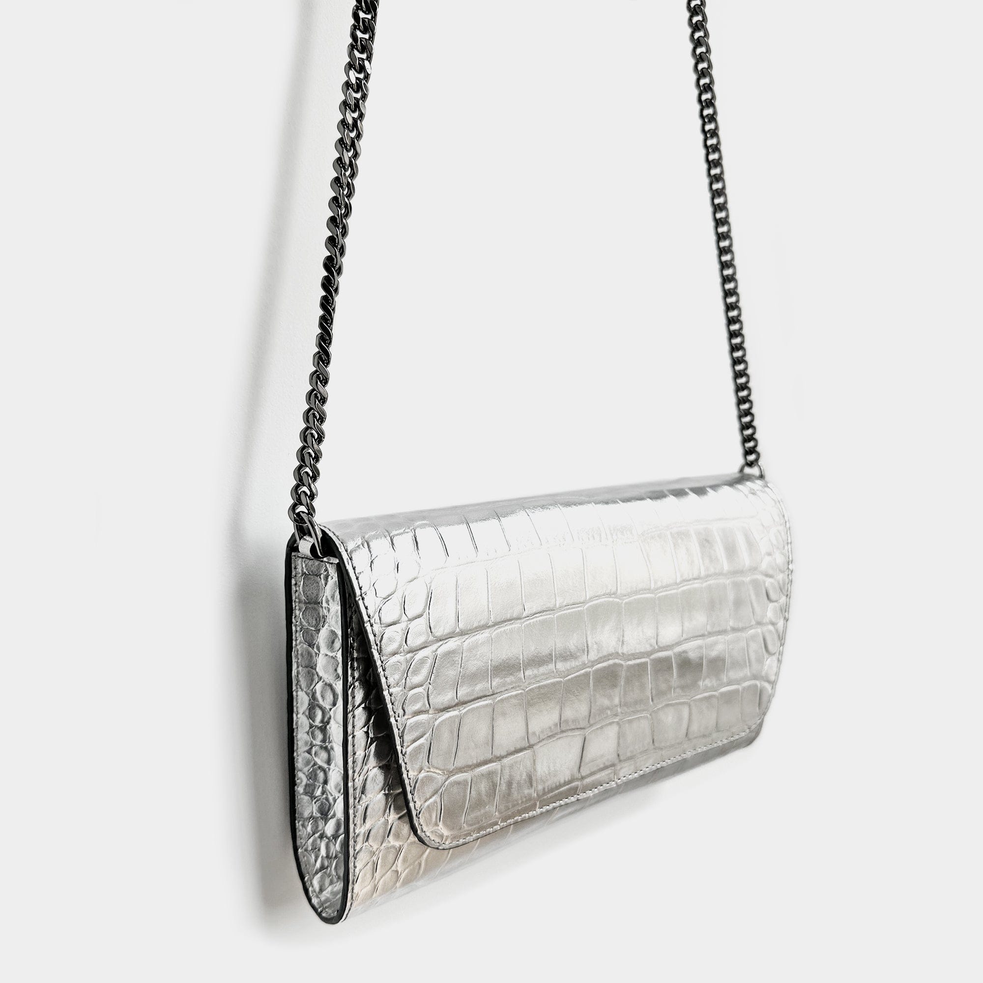 Cali embossed croc clutch silver made by Yliana Yepez