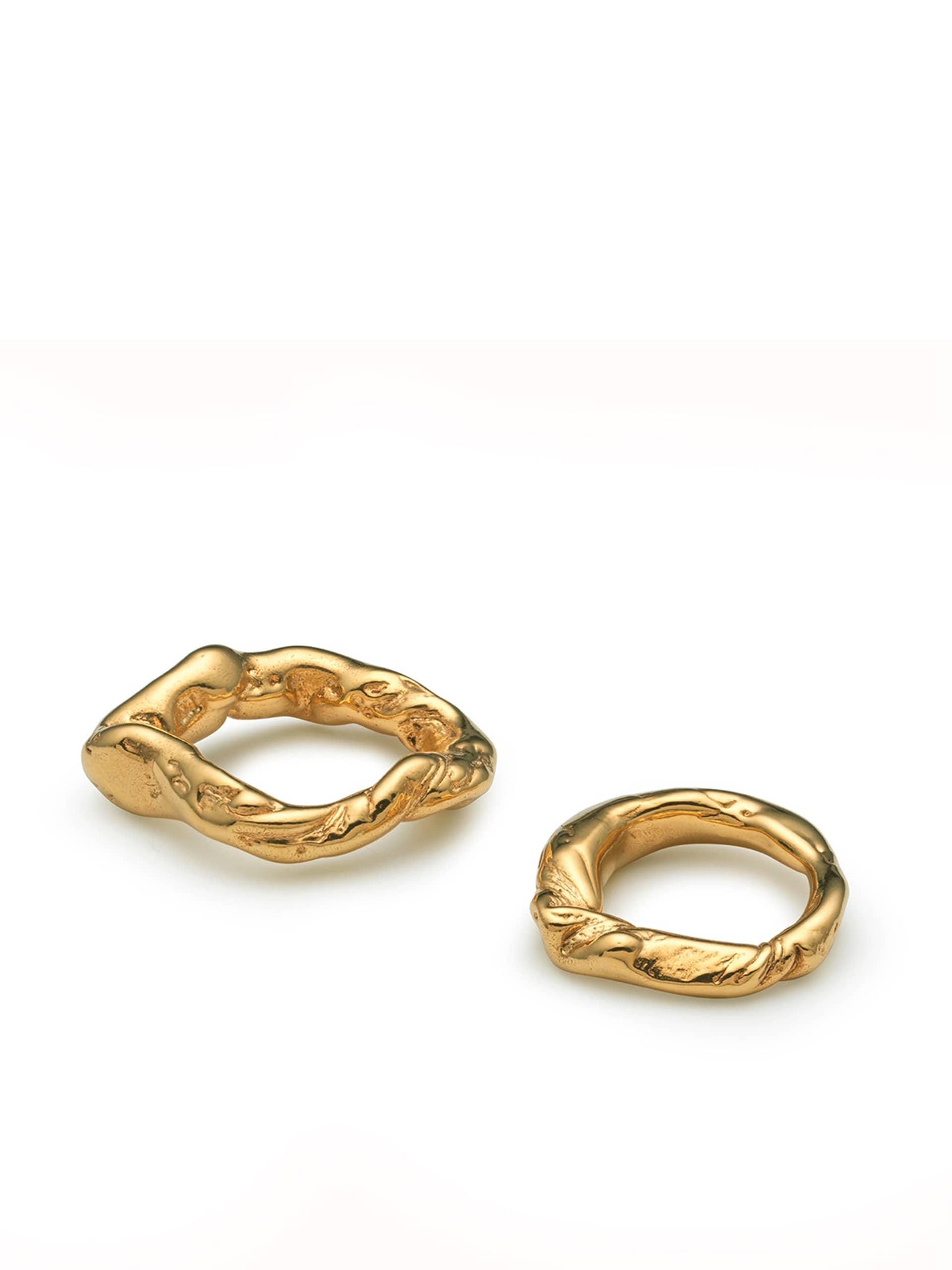 Talisman Flow Ring Gold in Gold made by Eva Remenyi