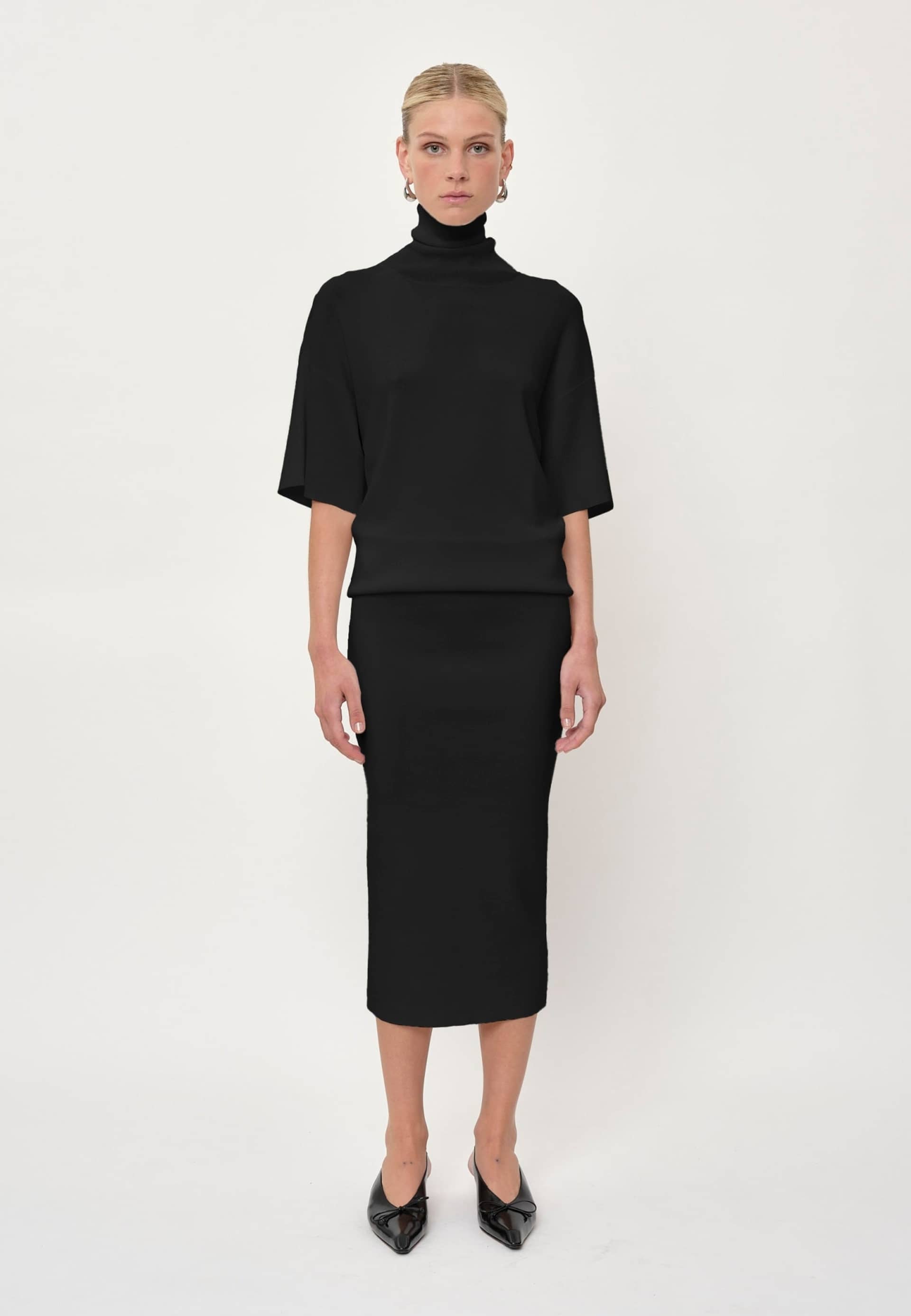 Carrie Knit Dress - Black made by HERSKIND