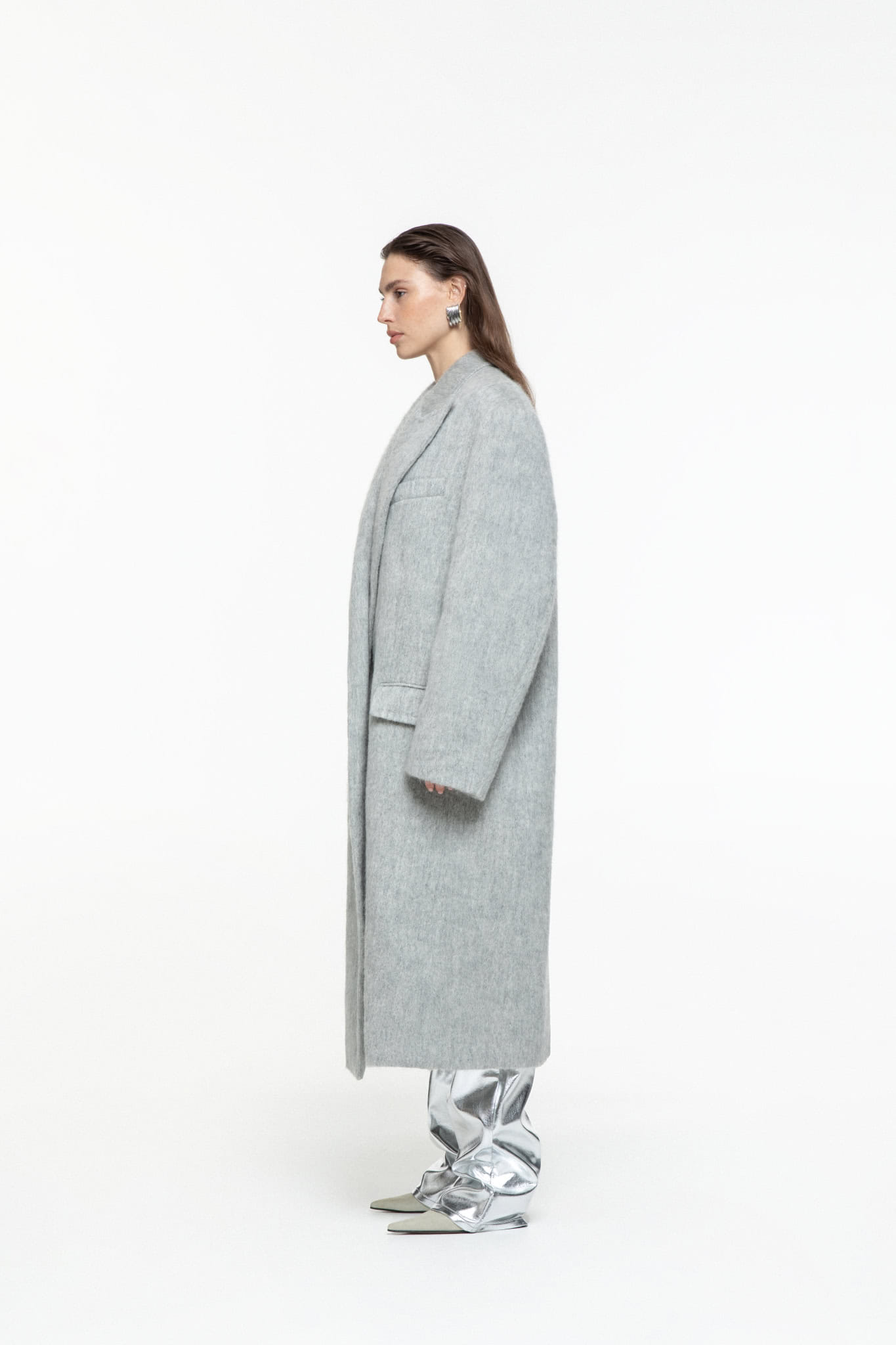 Oversized wool coat in Grey made by AFTERHOURS