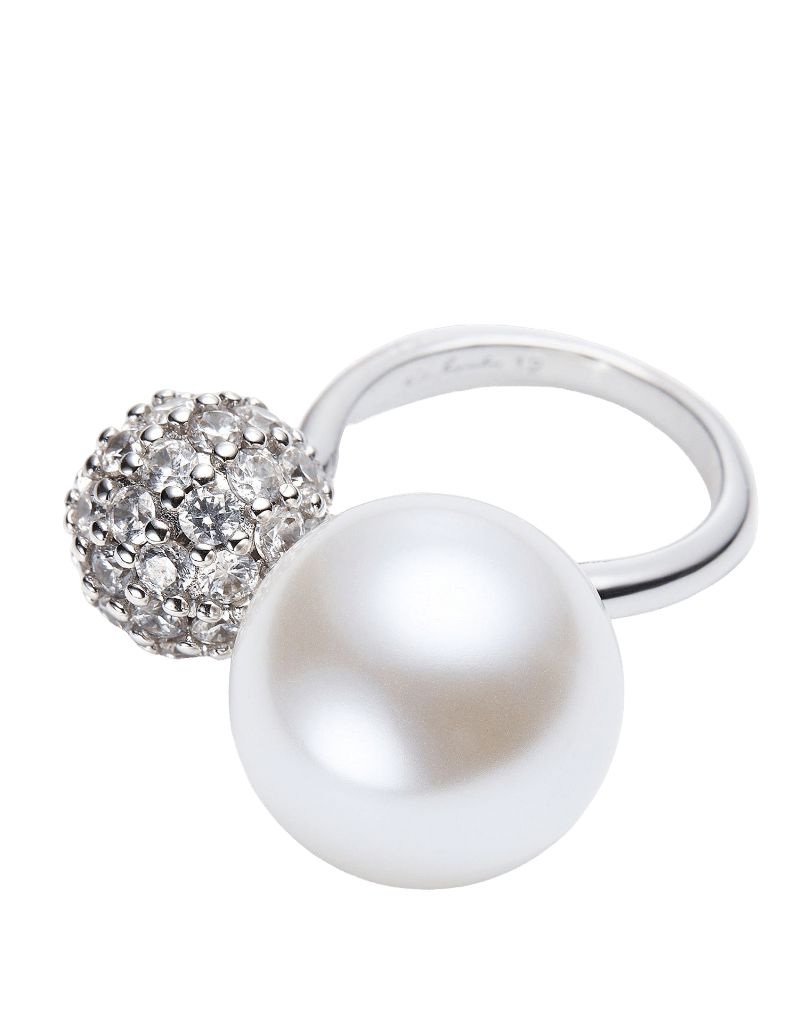 Evie Pearl Ring made by Nana Jacqueline