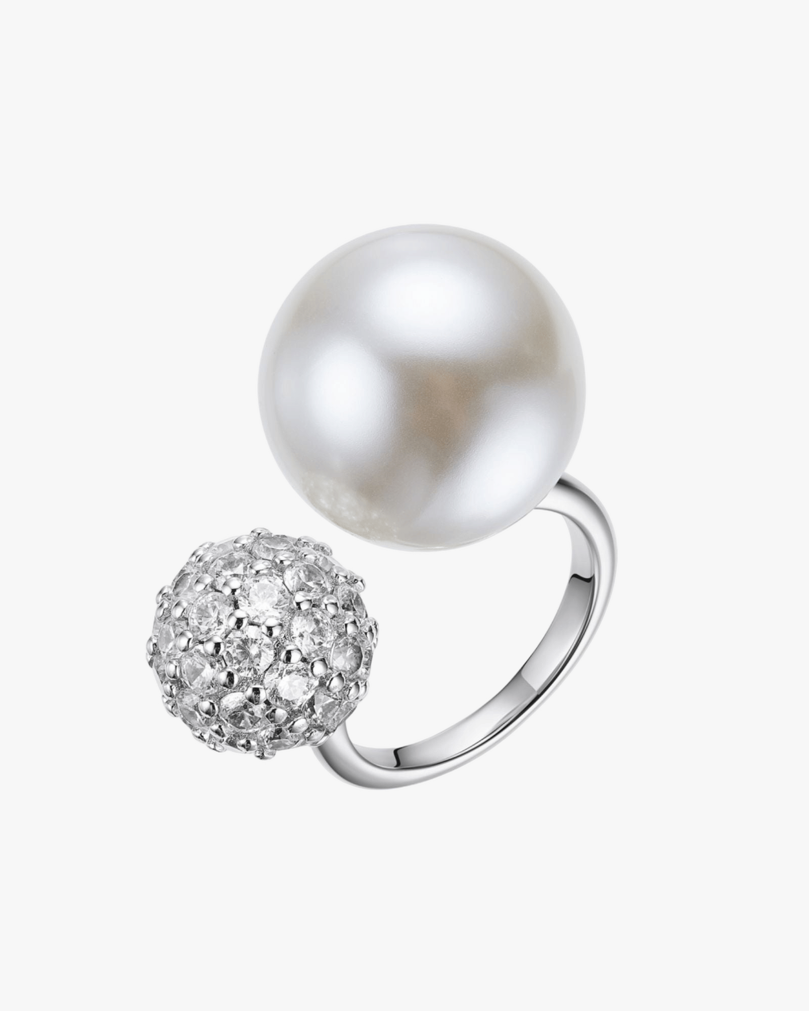 Evie Pearl Ring made by Nana Jacqueline