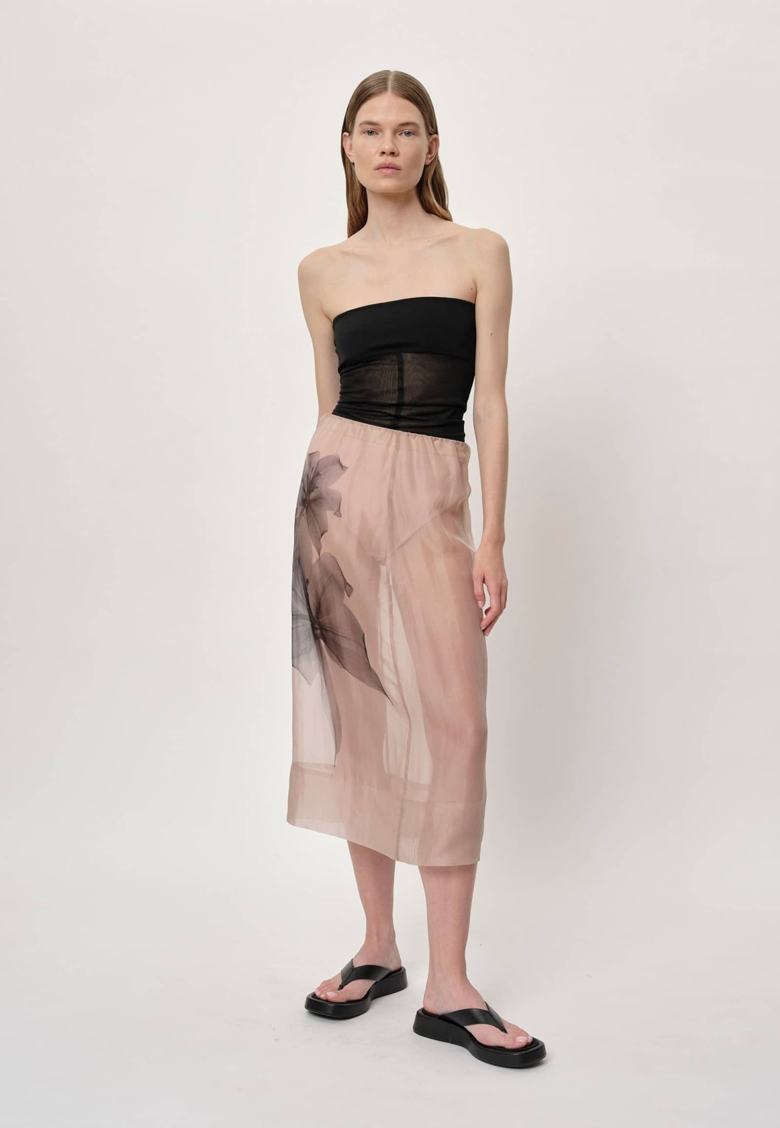 Kira Skirt - Powder made by HERSKIND
