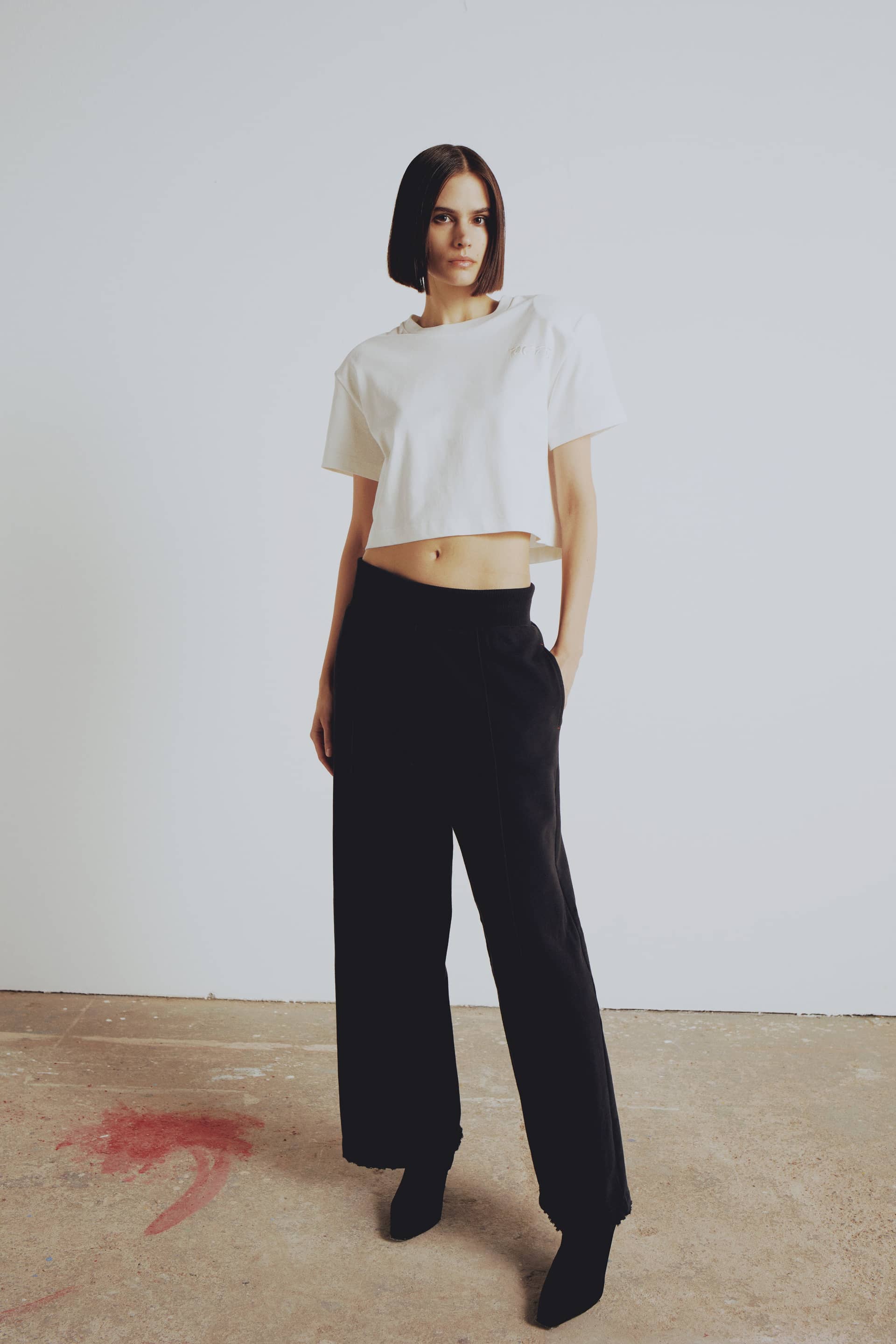 YOUR *ITCH SHOULDER PADDED T-SHIRT - WHITE made by PCFG